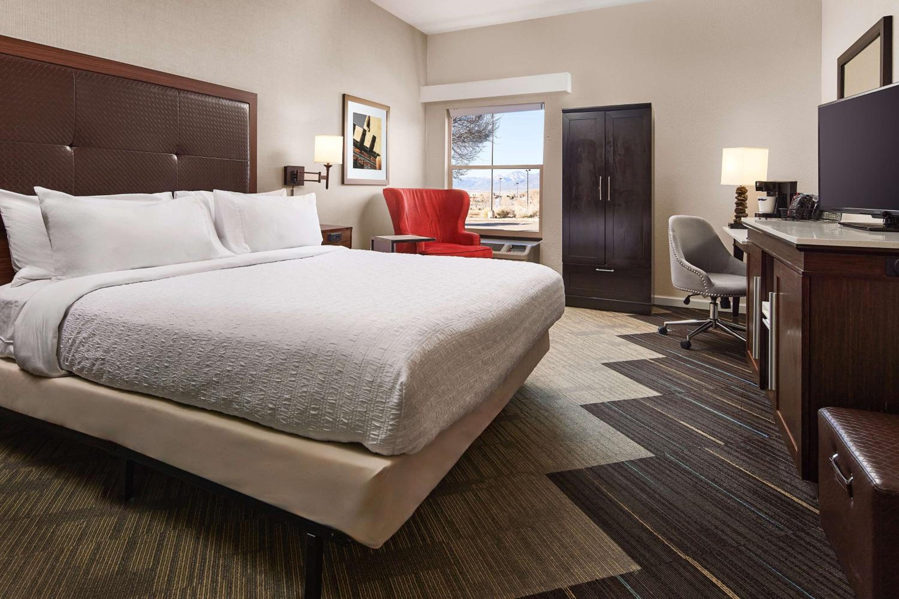 King Room - Mobility Access/Non-Smoking - Photo 1