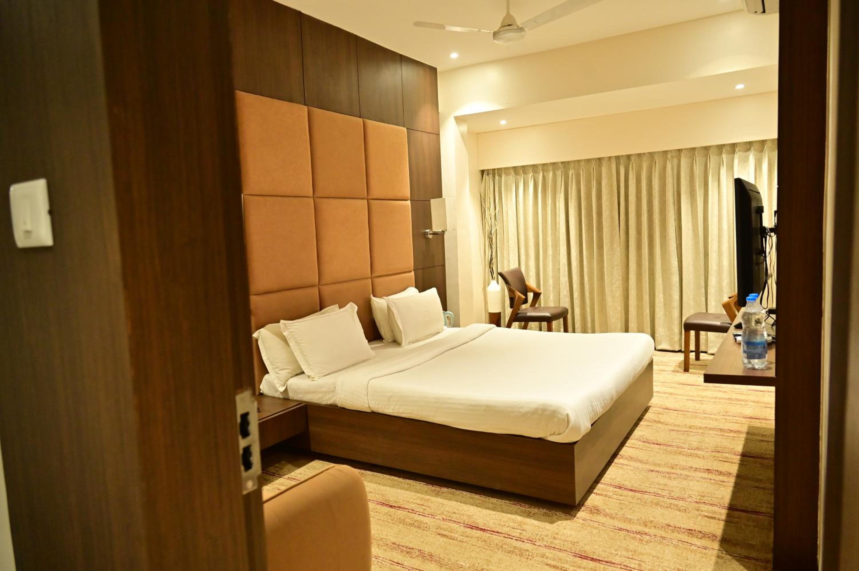 Deluxe Double Room - Photo 4