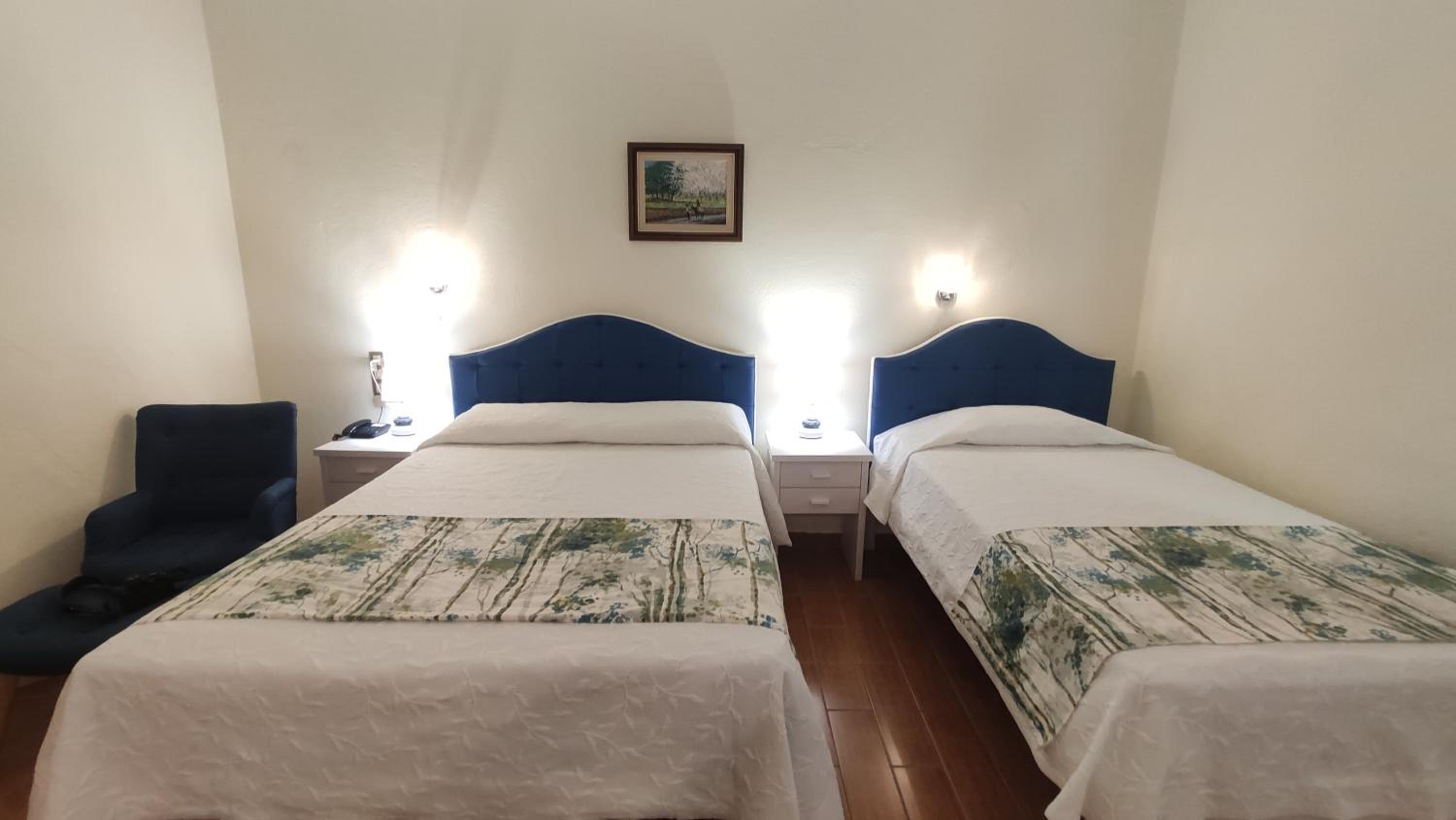 Triple Room with Balcony and Sea or River View  - Photo 5