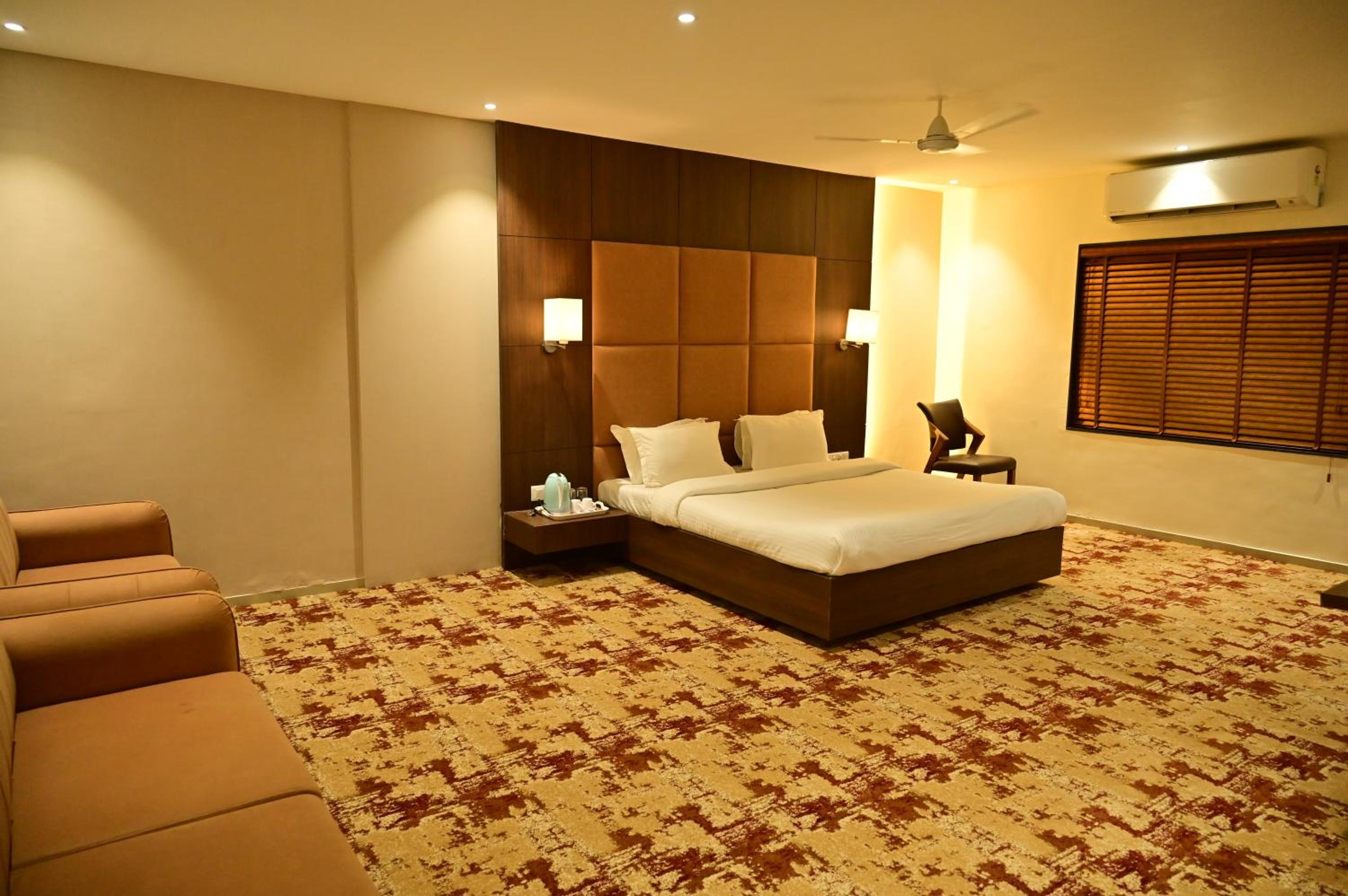 Superior King Room