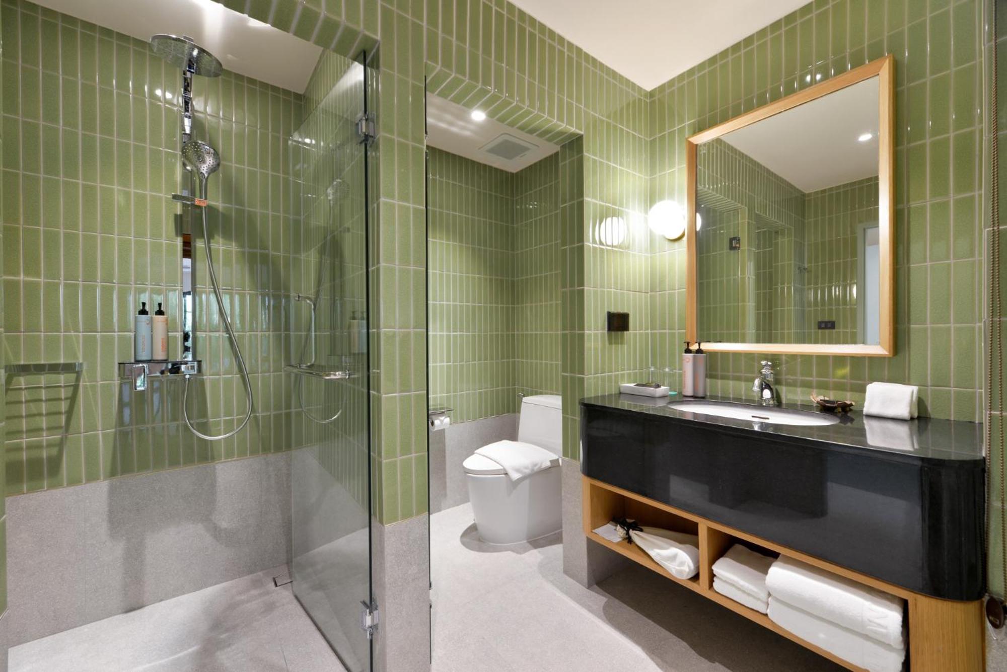 Luxury Garda Two-bedroom Pool Suite - Photo 2