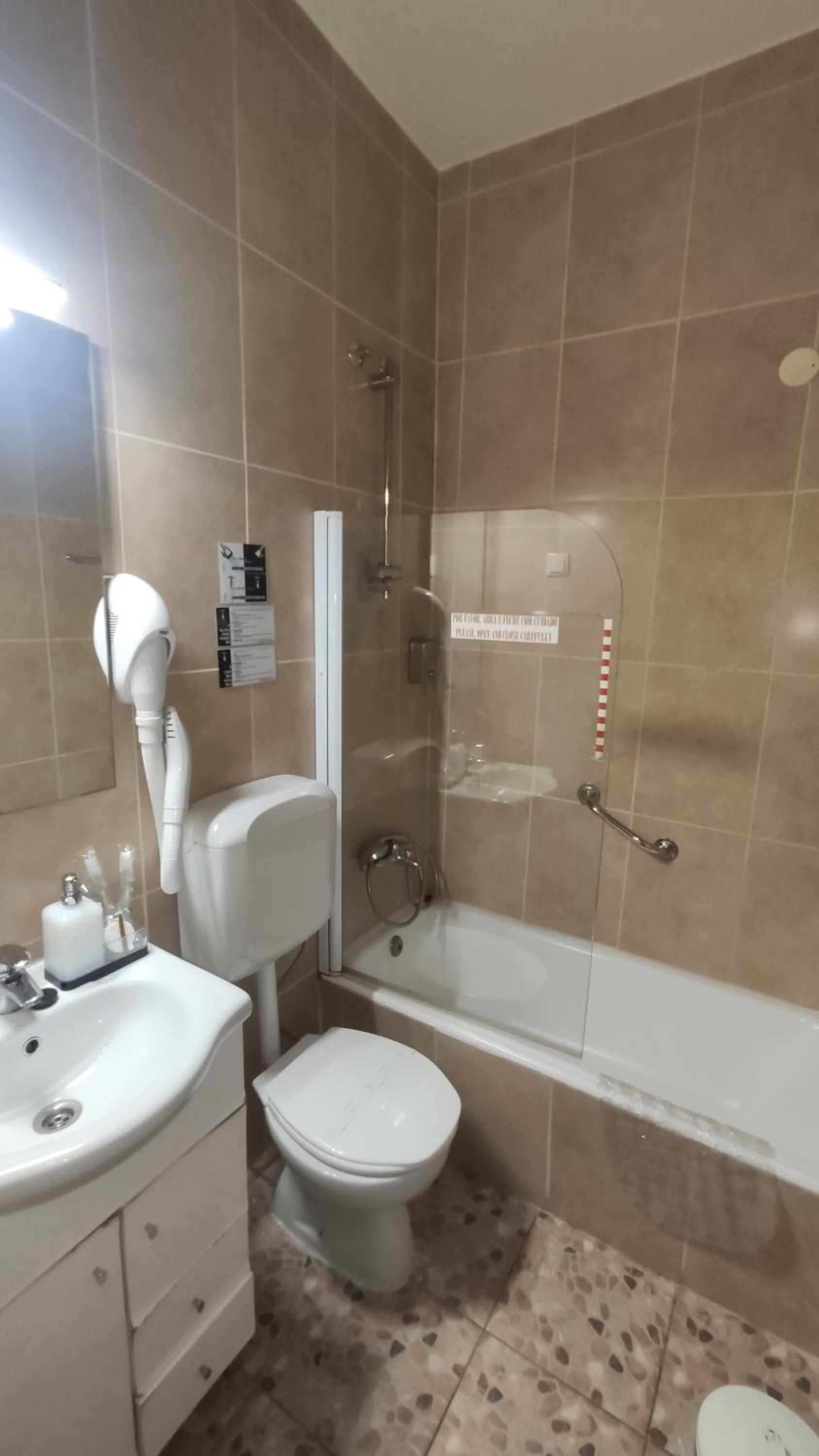 Superior Twin Room with Balcony and Sea or River View - Photo 5