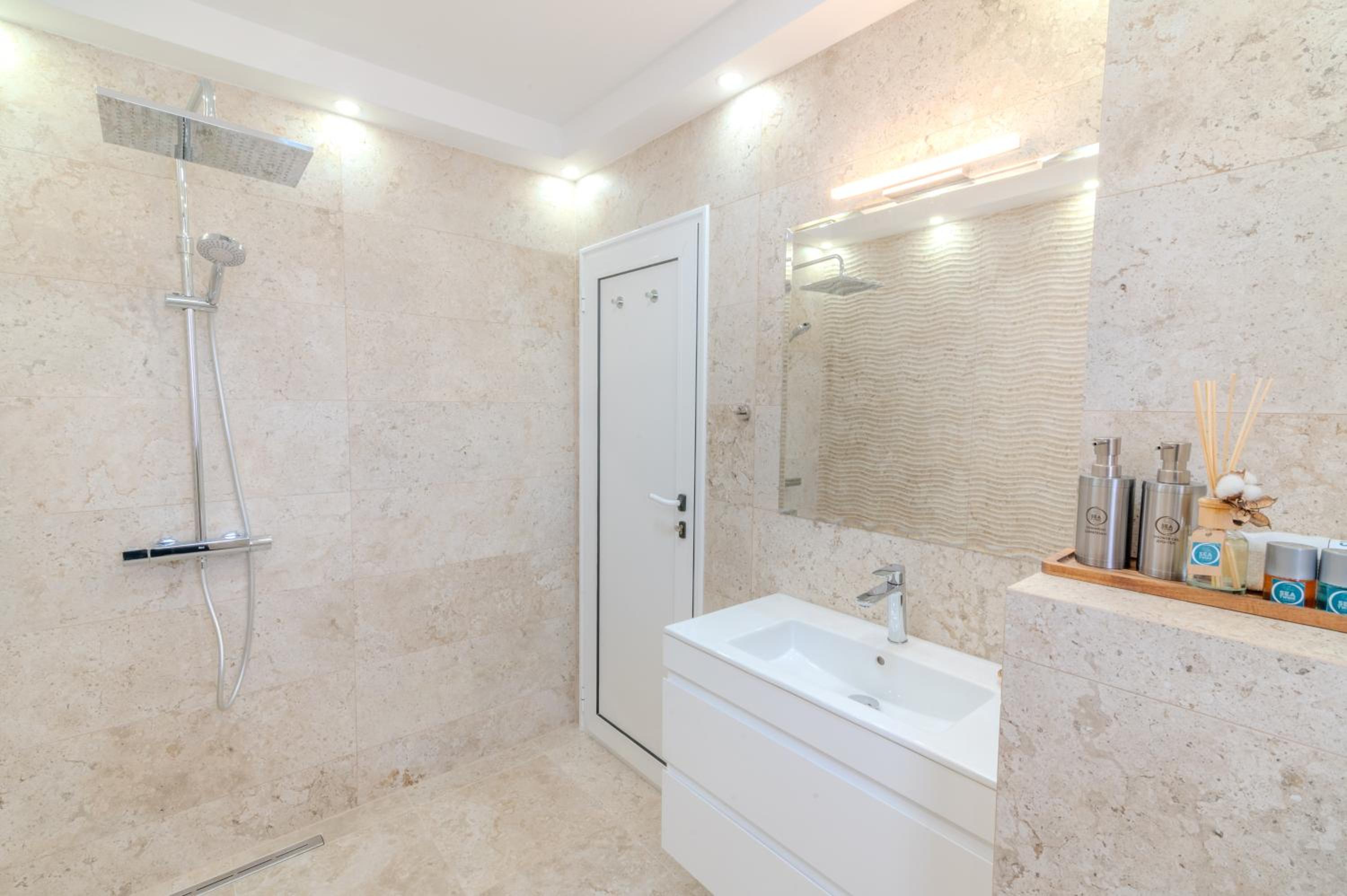 Superior Apartment photo 1