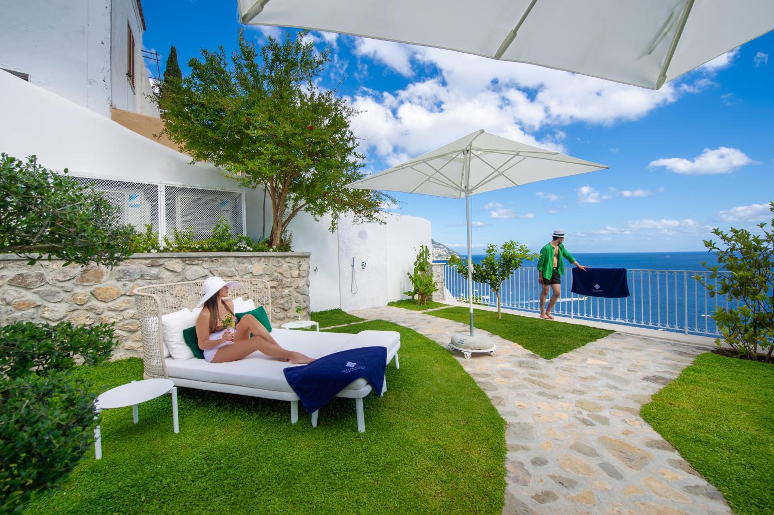 Deluxe Double or Twin Room with Sea View photo 2