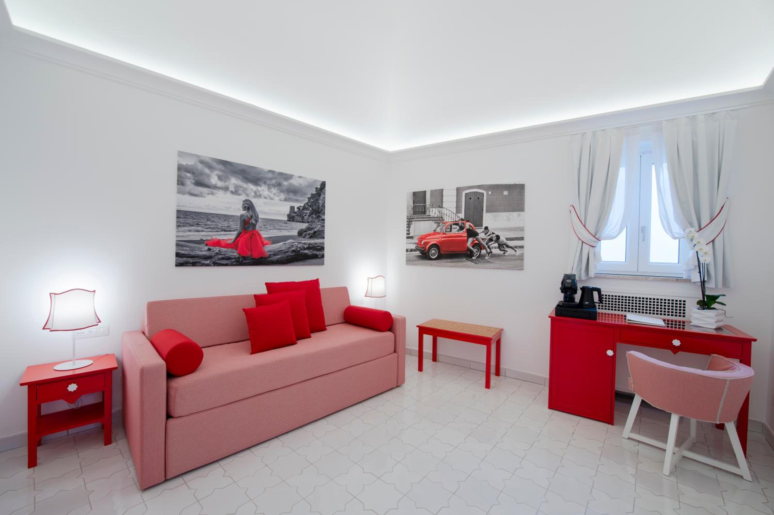 Deluxe Double or Twin Room with Sea View photo 2