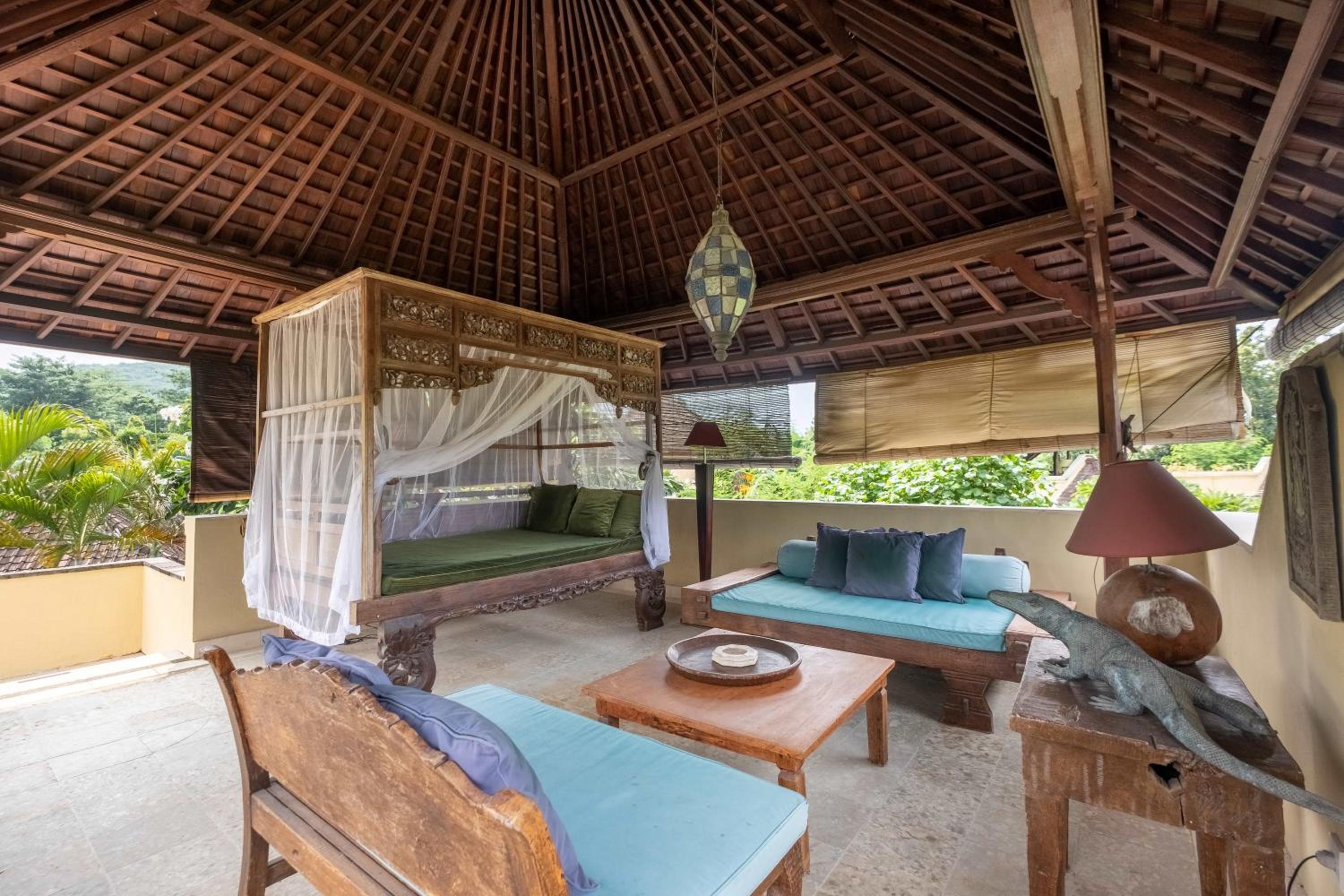 Suite with Sea View - Photo 8