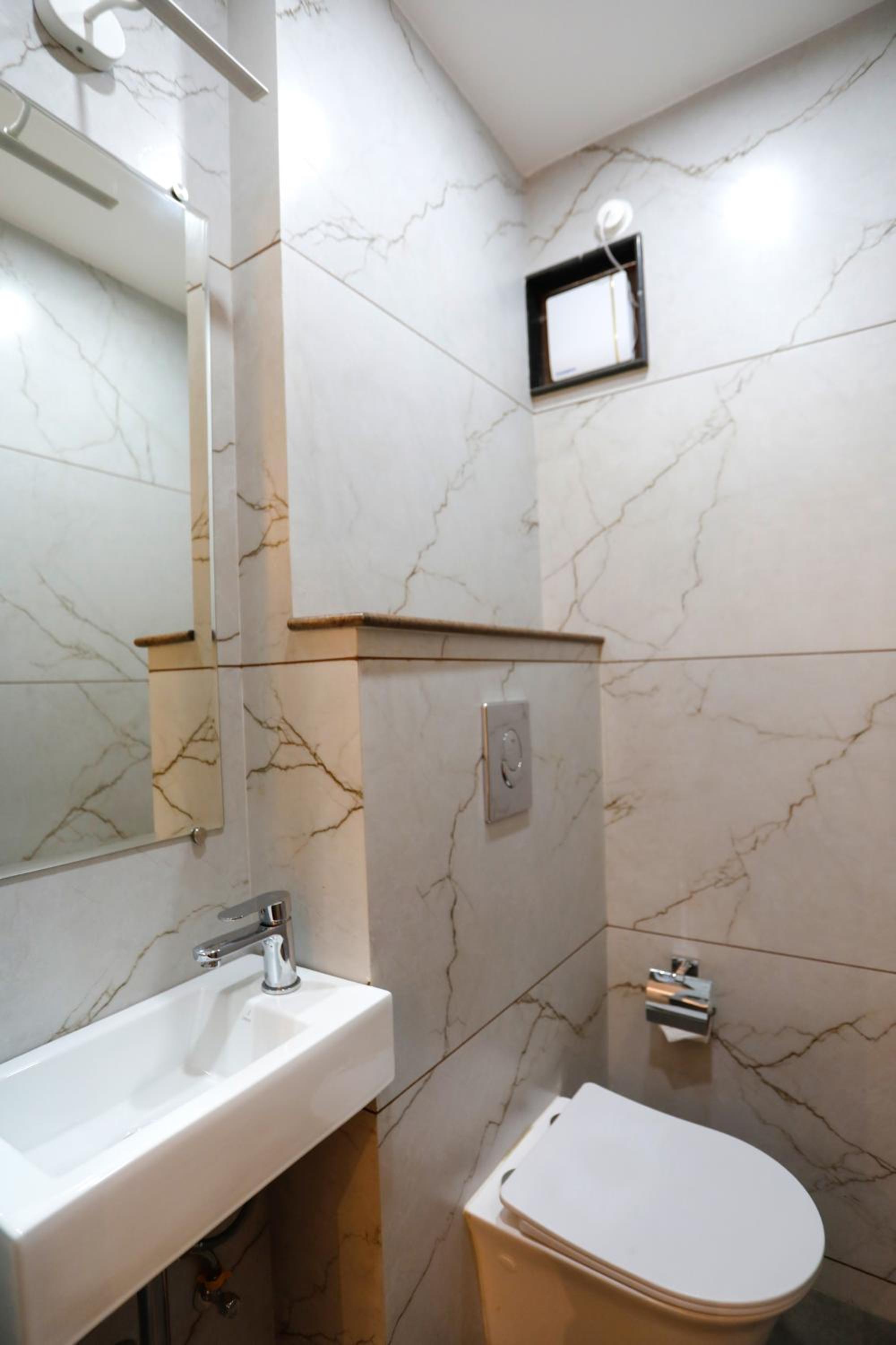 King Suite - Photo 2