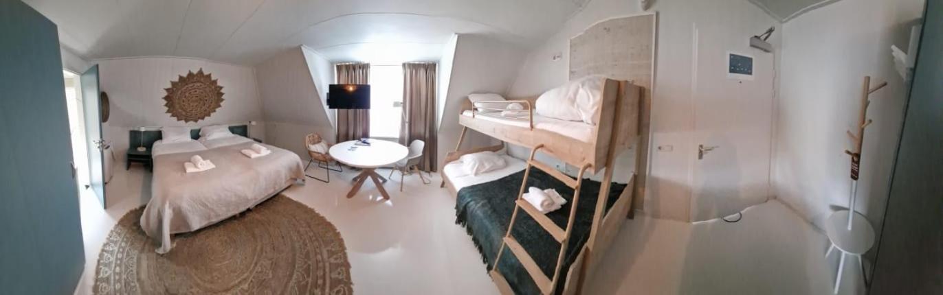 Quadruple Room - Photo 2