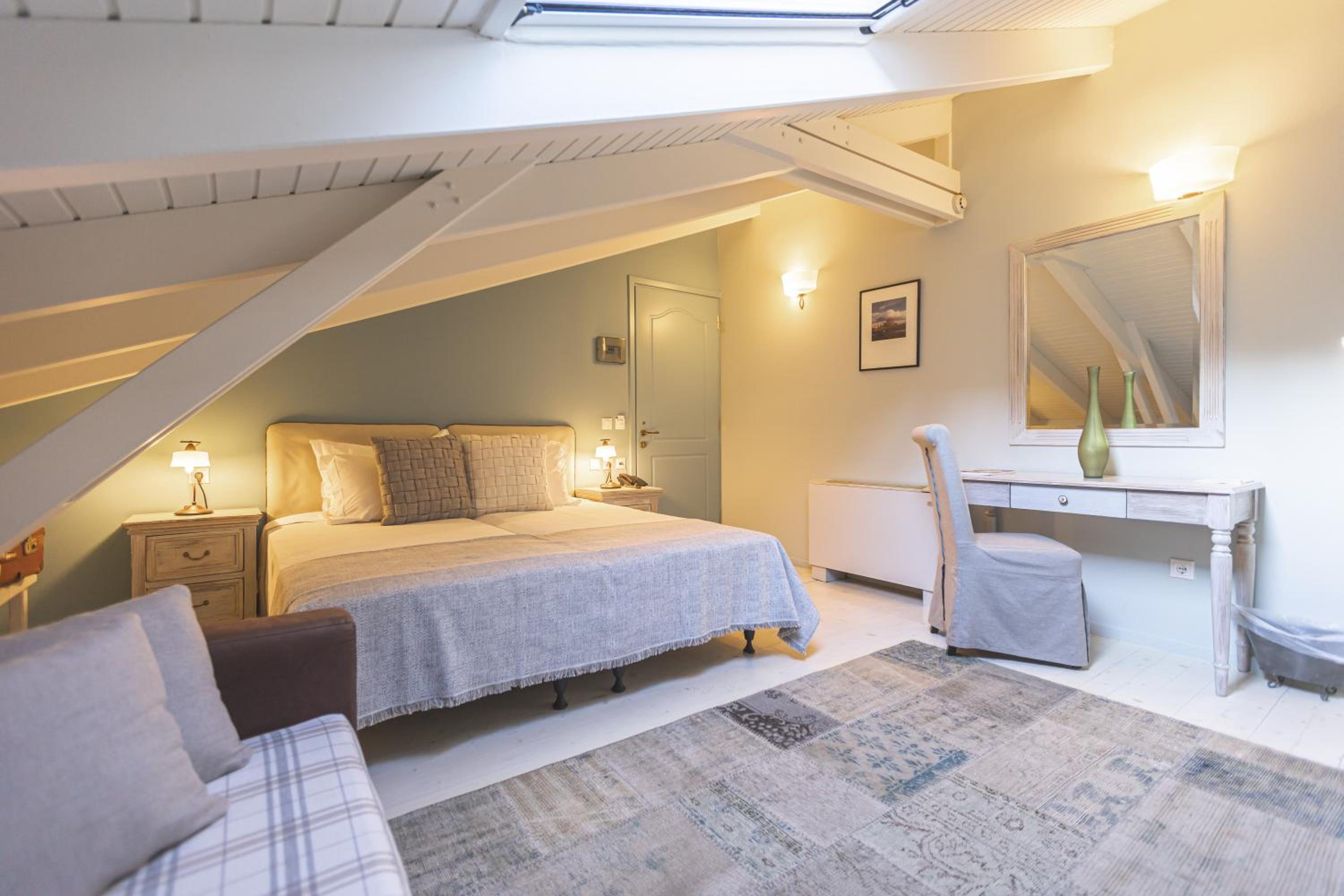 Junior Suite - Attic - Photo 11