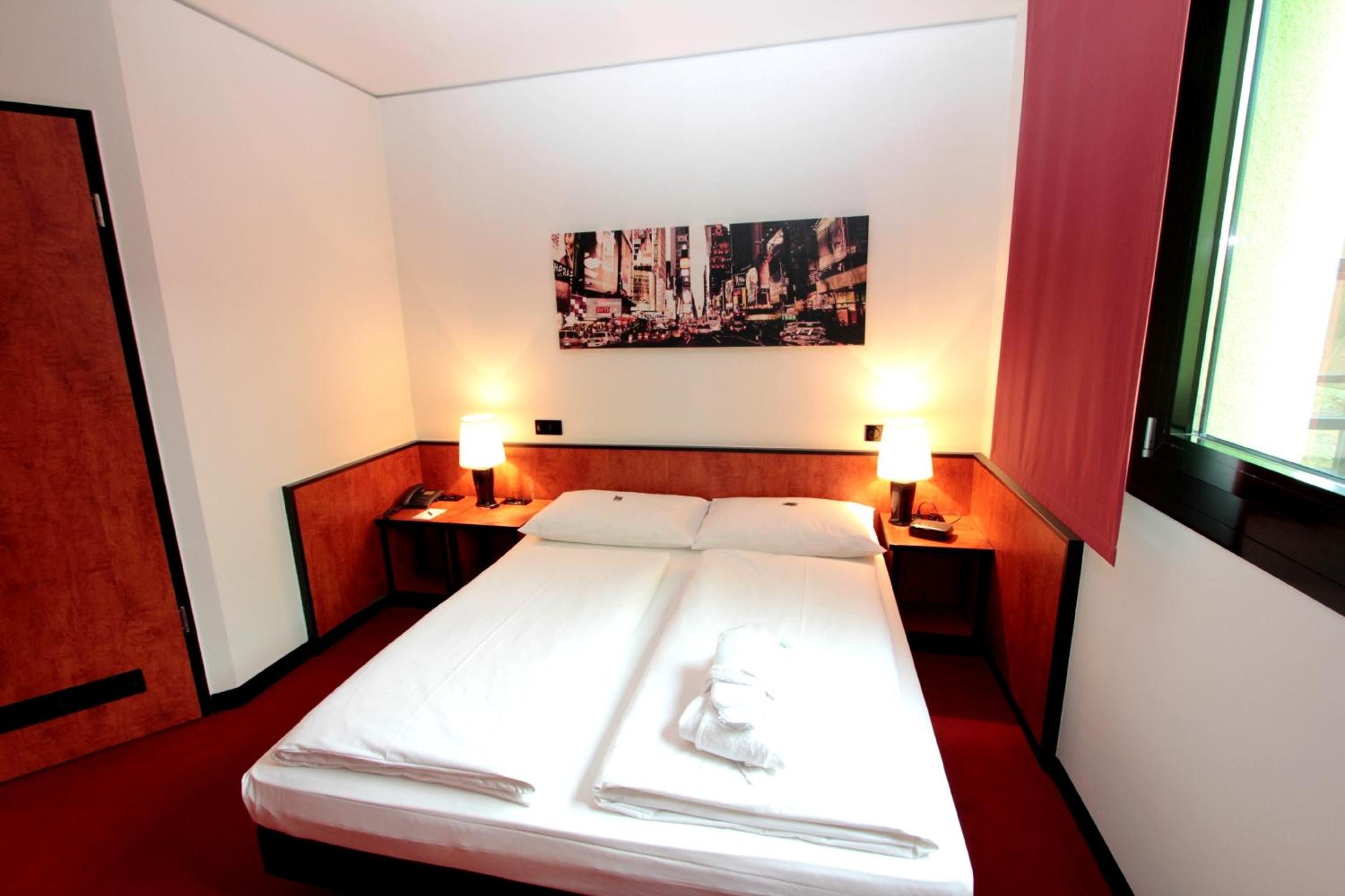 Standard Double Room photo 1