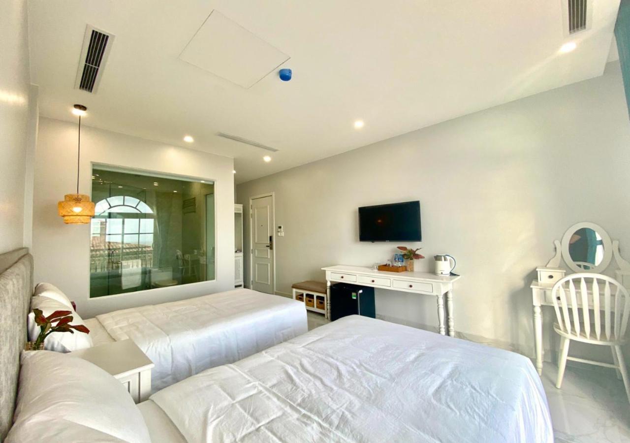 Deluxe Twin Room with Sea View photo 1
