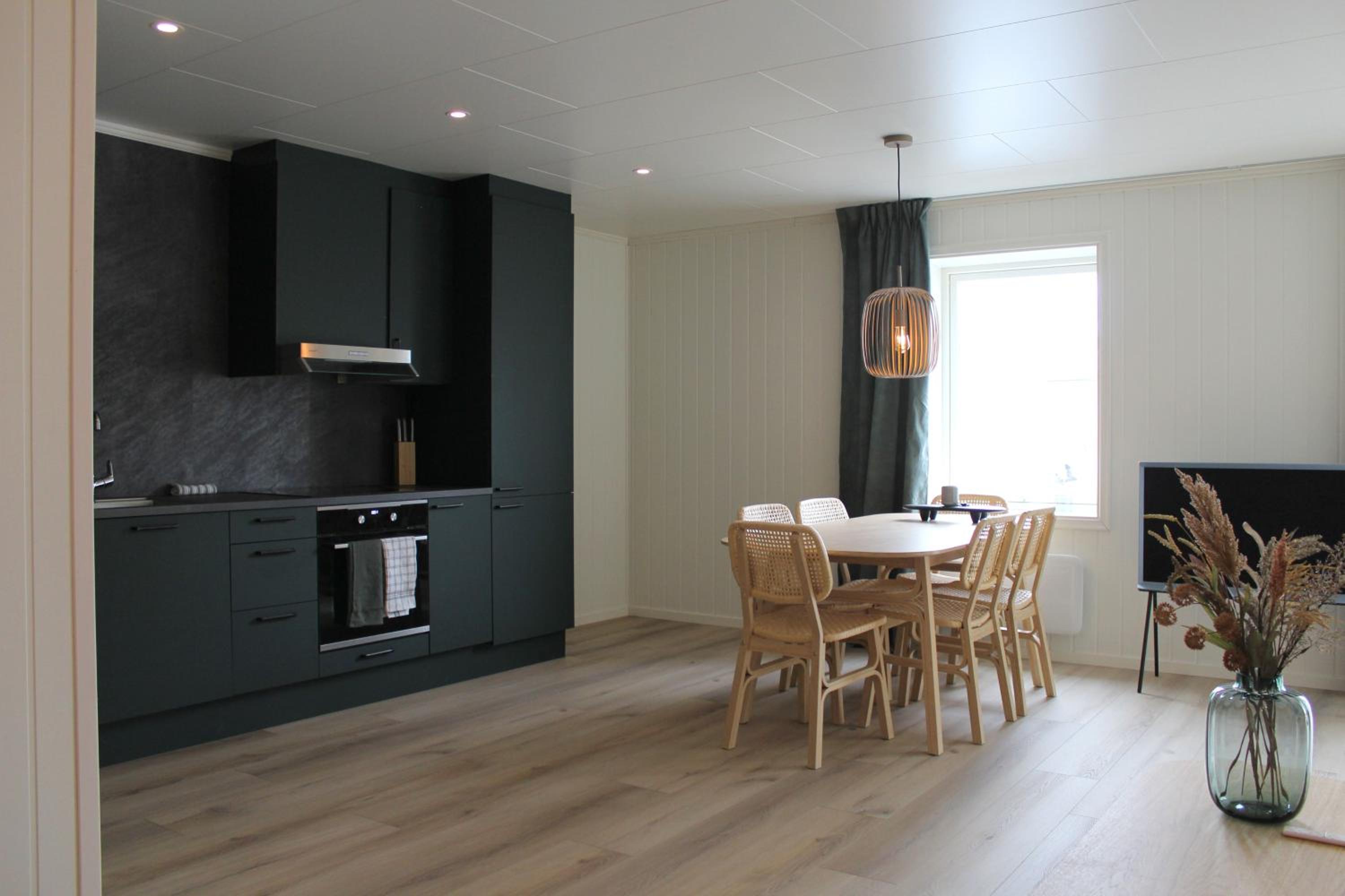 Two-Bedroom Family Apartment - Photo 2