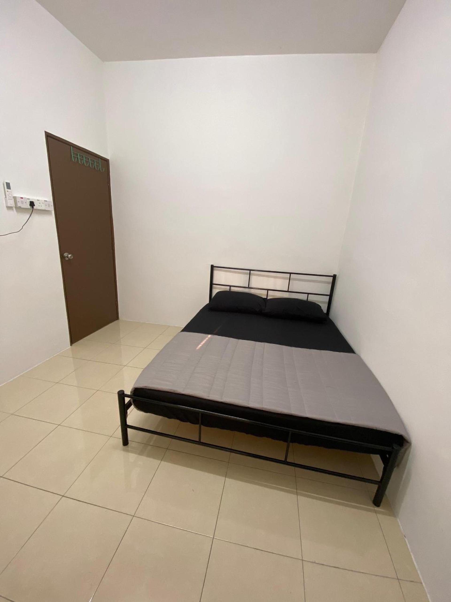 Two-Bedroom House photo 3