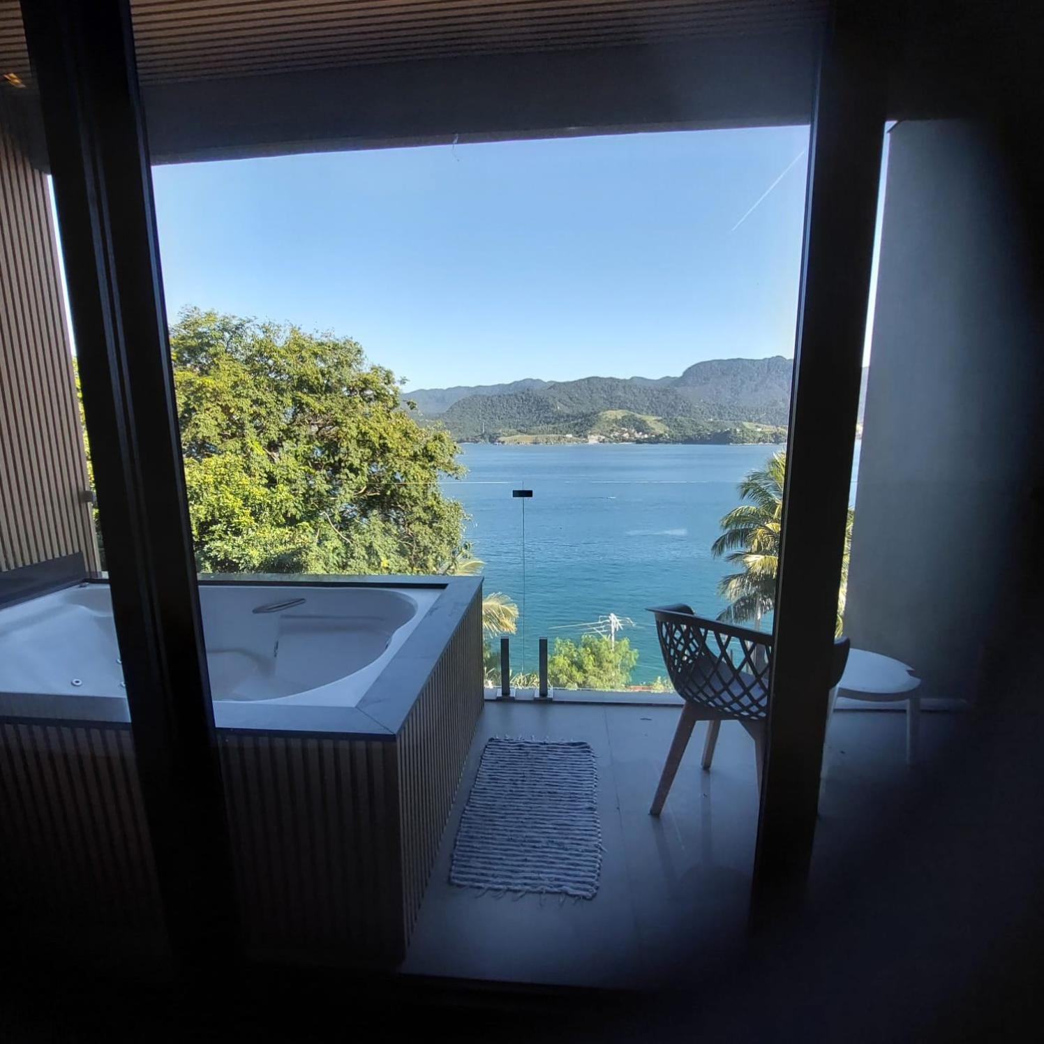 Superior Suite with Sea View photo 3