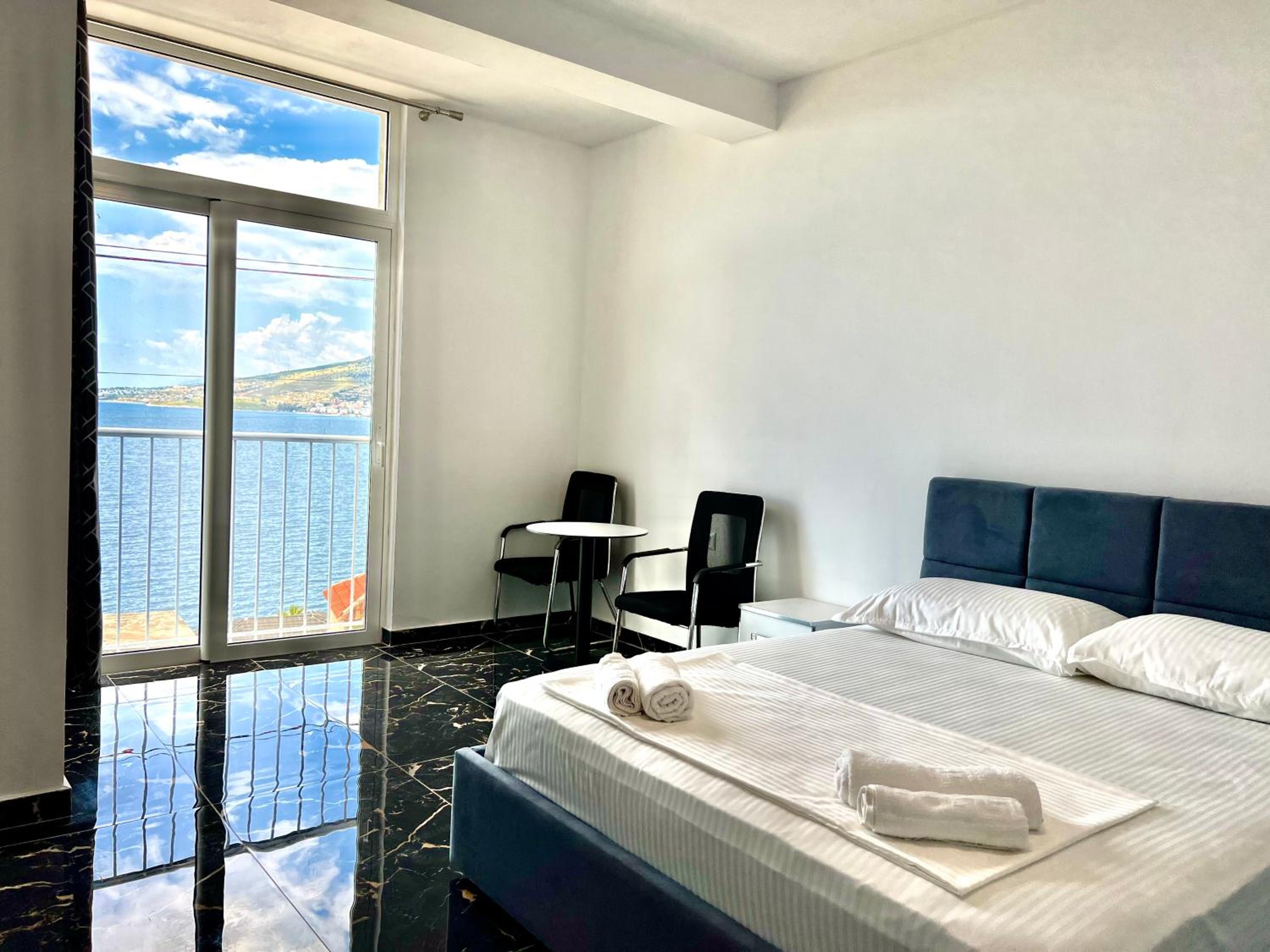 Deluxe Double Room with Sea View photo 1