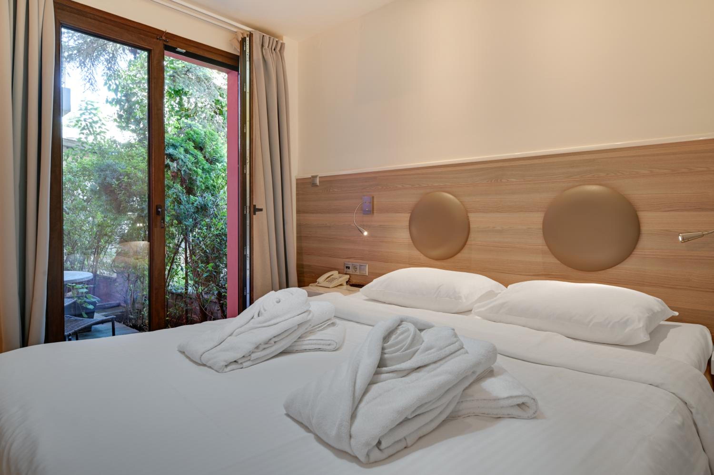Double or Twin Room - Photo 1