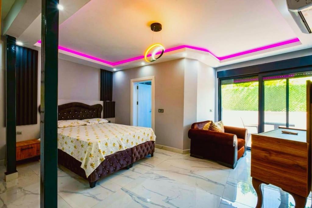 Villa photo 2