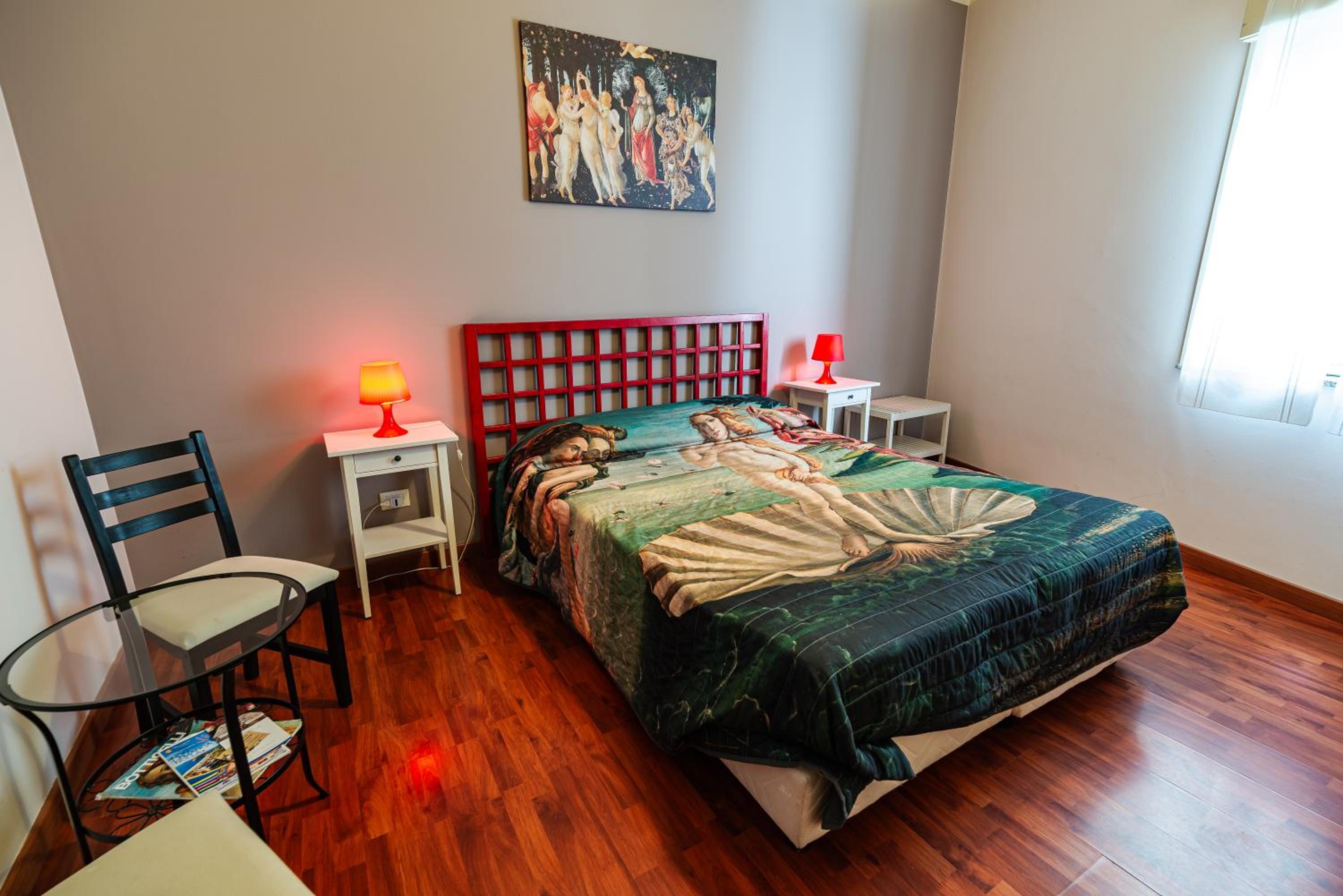 Double Room - Photo 8
