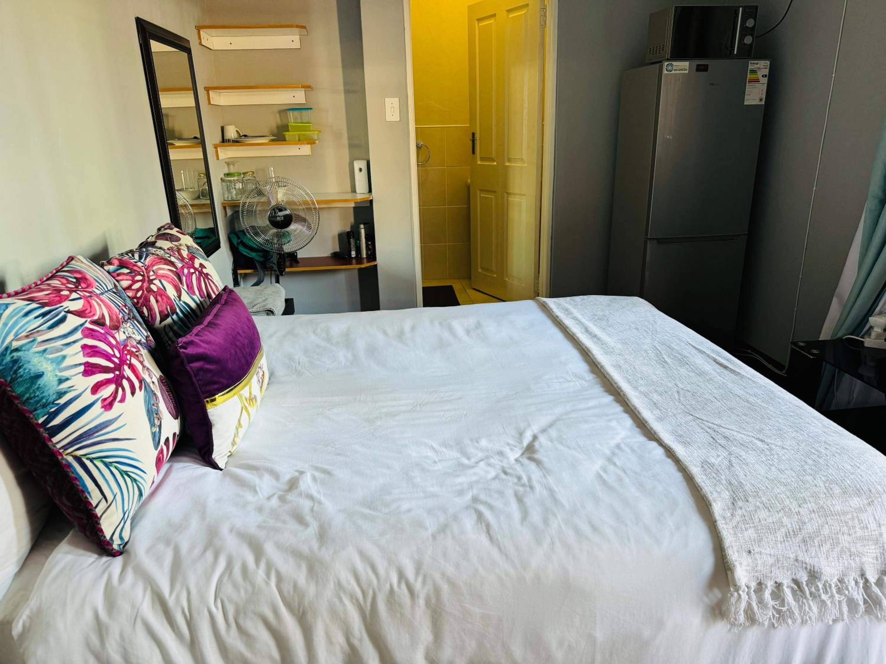 Double Room With Private Bathroom