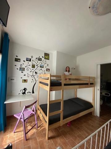 Quadruple Room With Private Bathroom photo 2