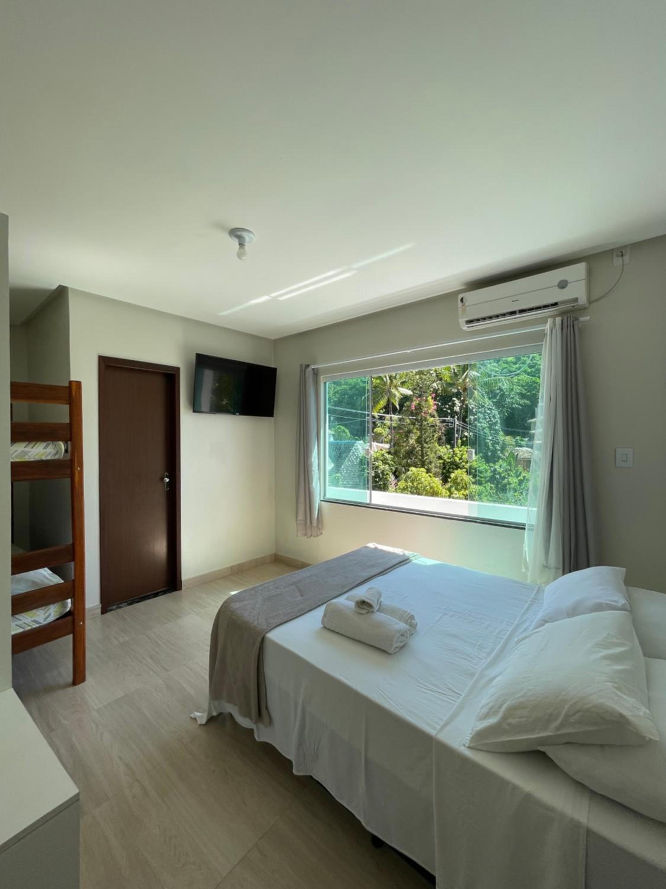 Quadruple Room - Photo 1