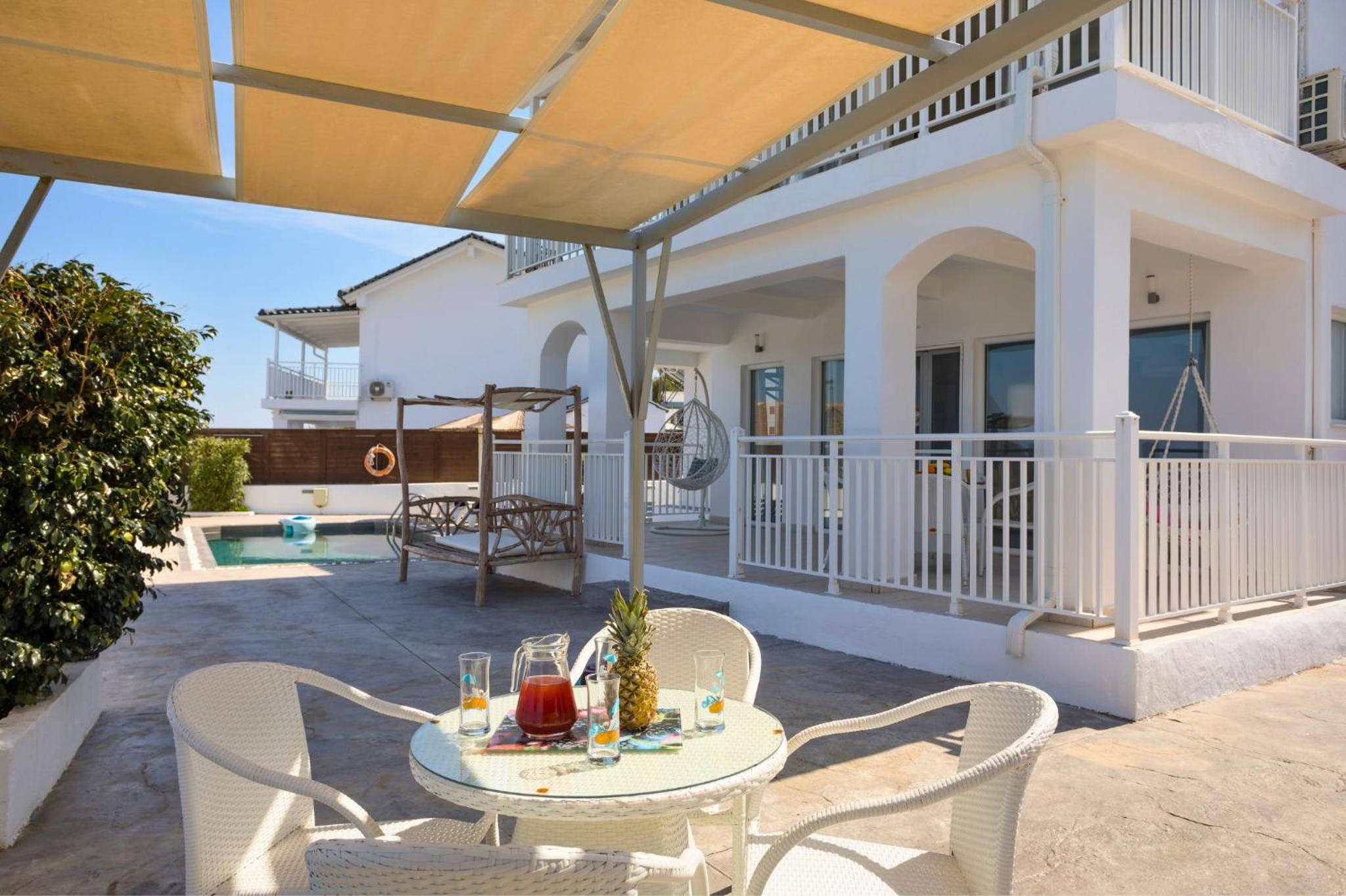 Two-Bedroom Villa photo 3