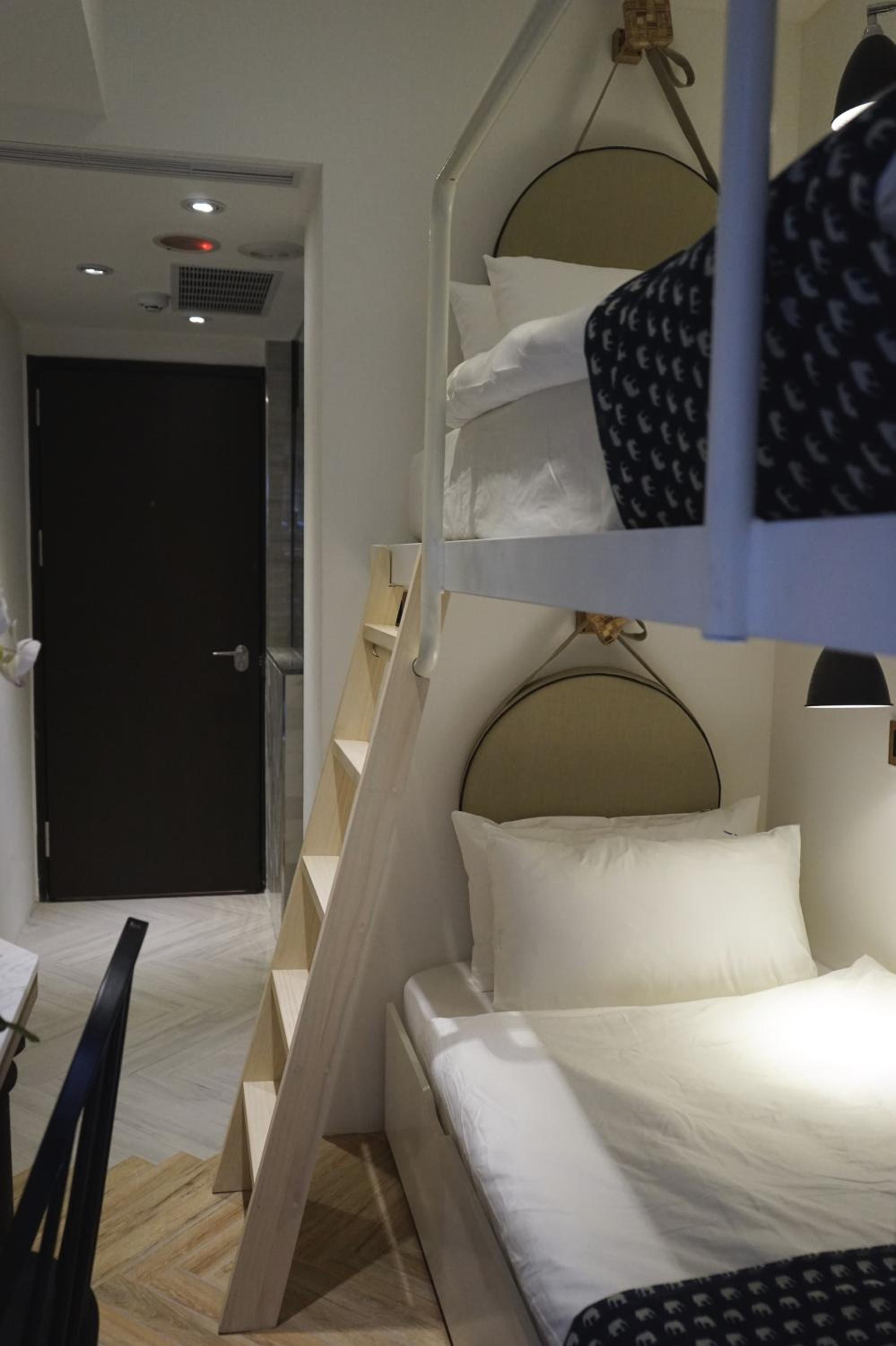 Bunk Bed Room with Private Bathroom photo 3