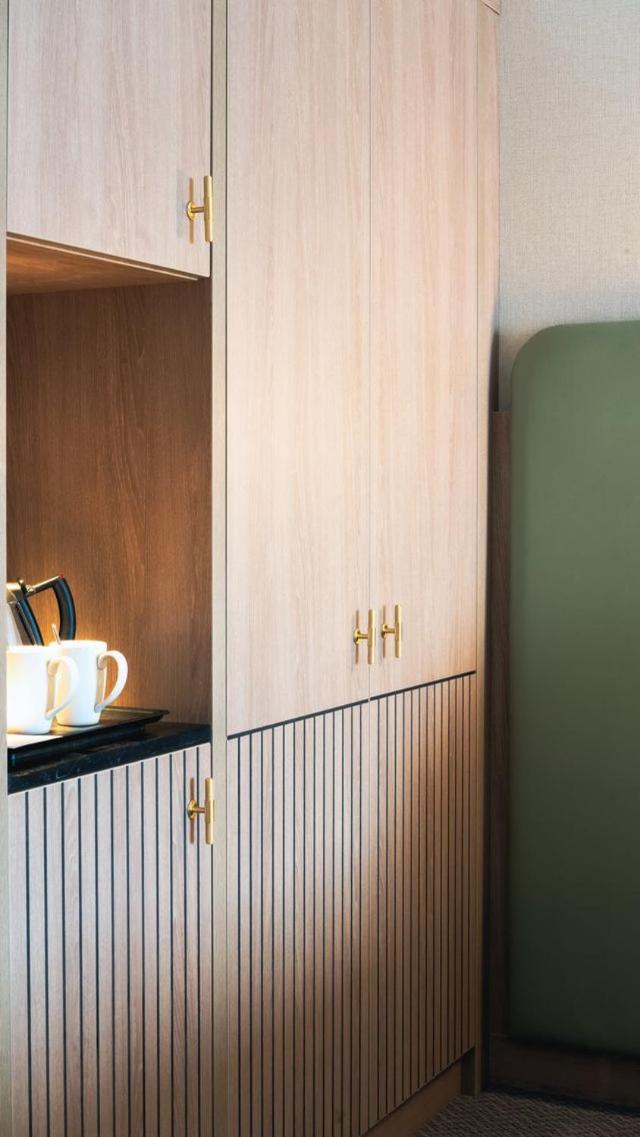 Signature Suite