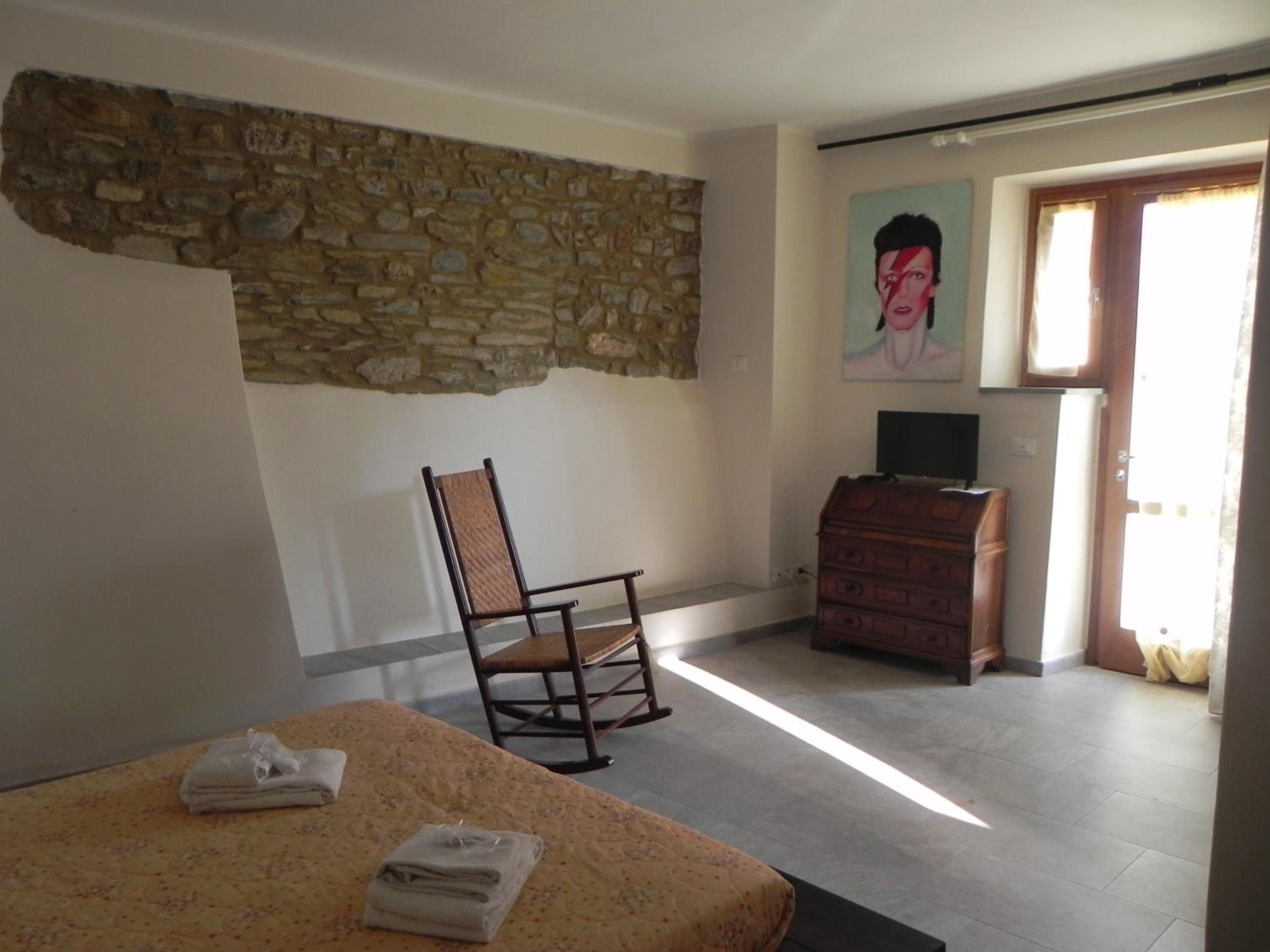 Large Double Room photo 1