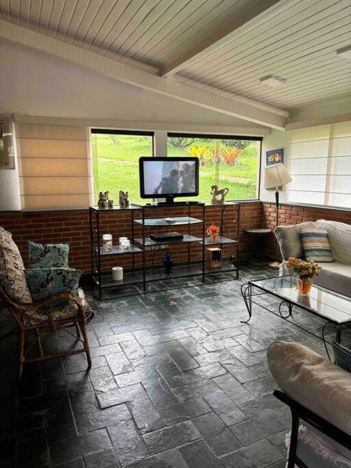 Four-Bedroom House photo 2