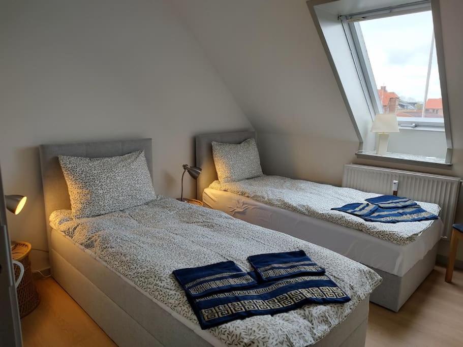 Three-Bedroom Apartment photo 2