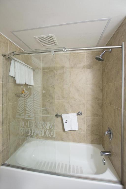 Senior Suite - Photo 3