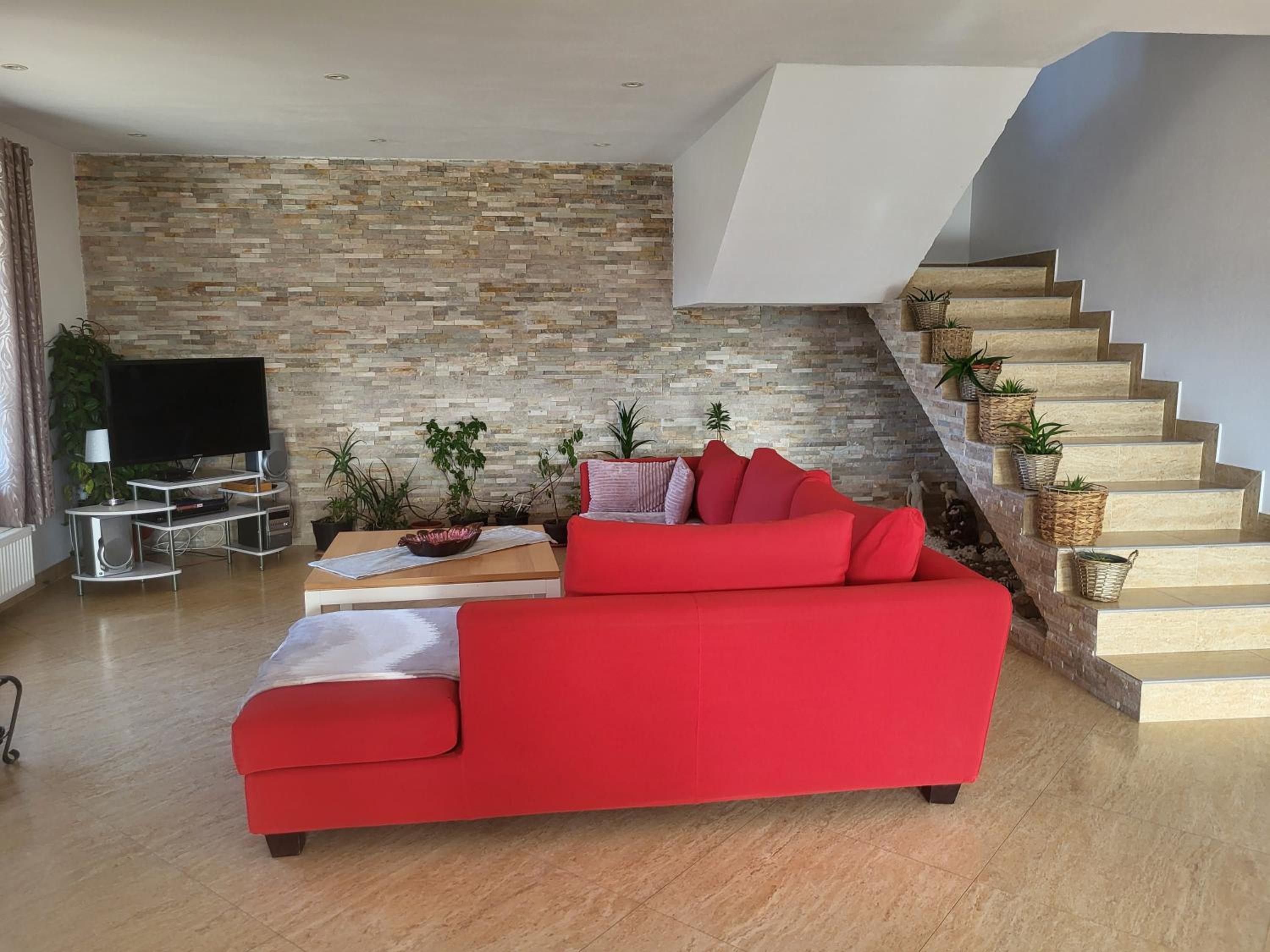 Deluxe Triple Room - Photo 8