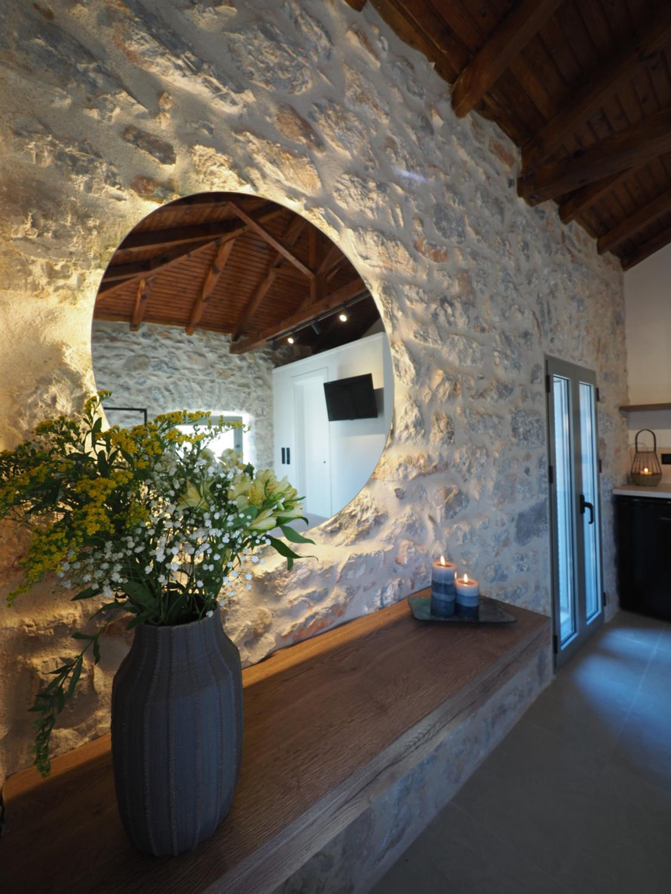 One-Bedroom House photo 3