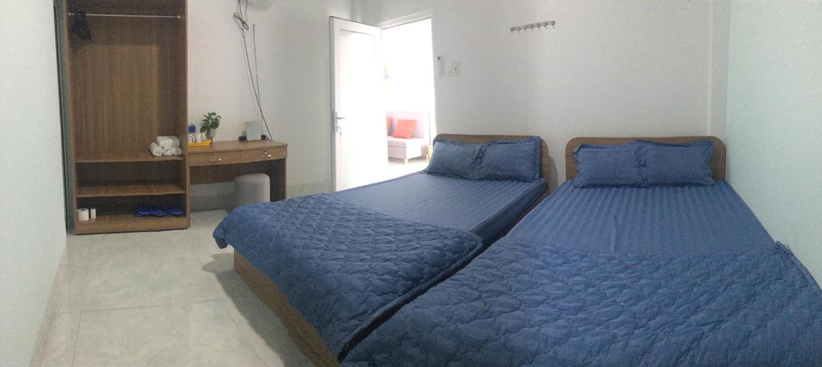 Twin Room - Photo 18