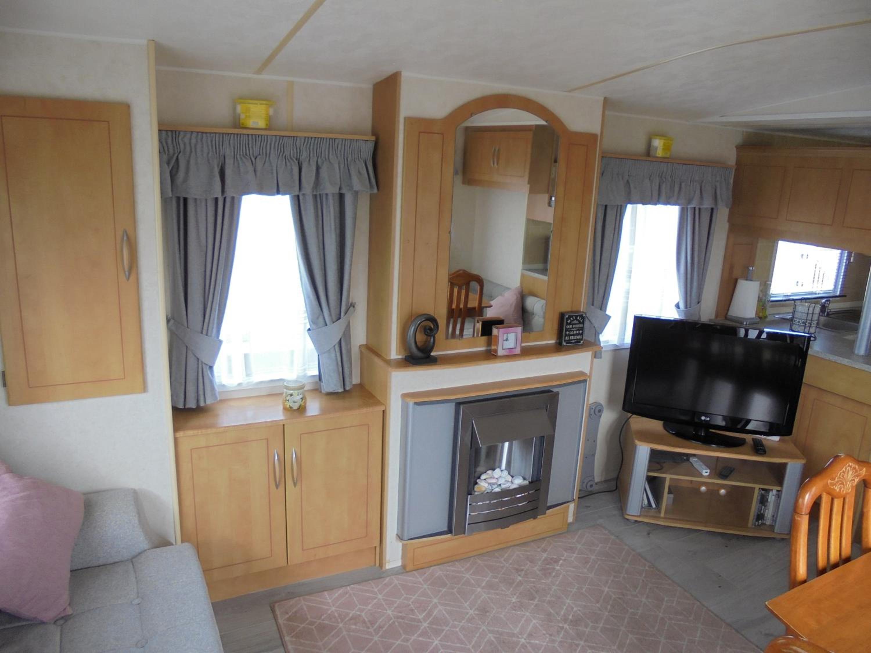 Three-Bedroom House photo 2