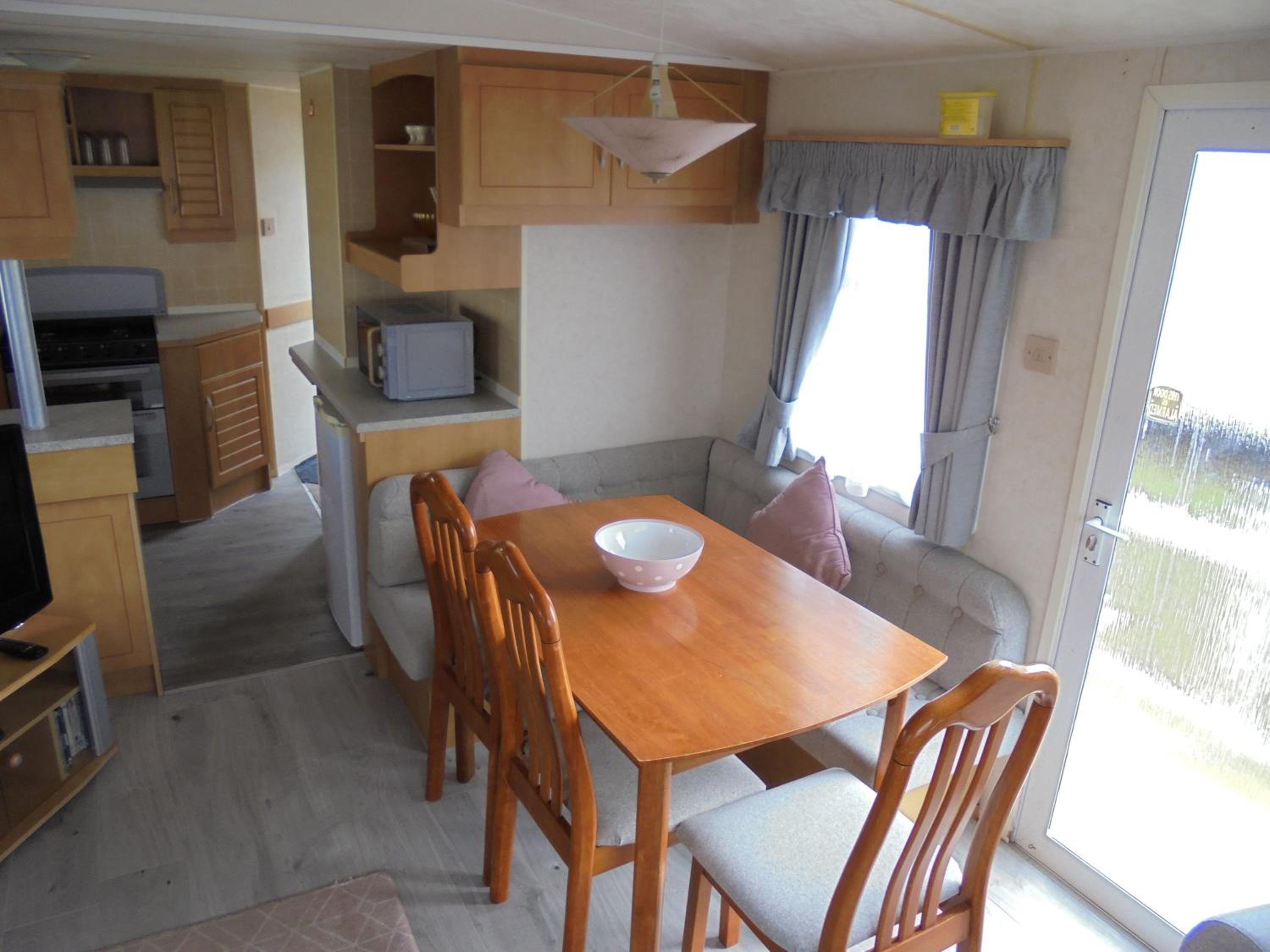 Three-Bedroom House photo 3