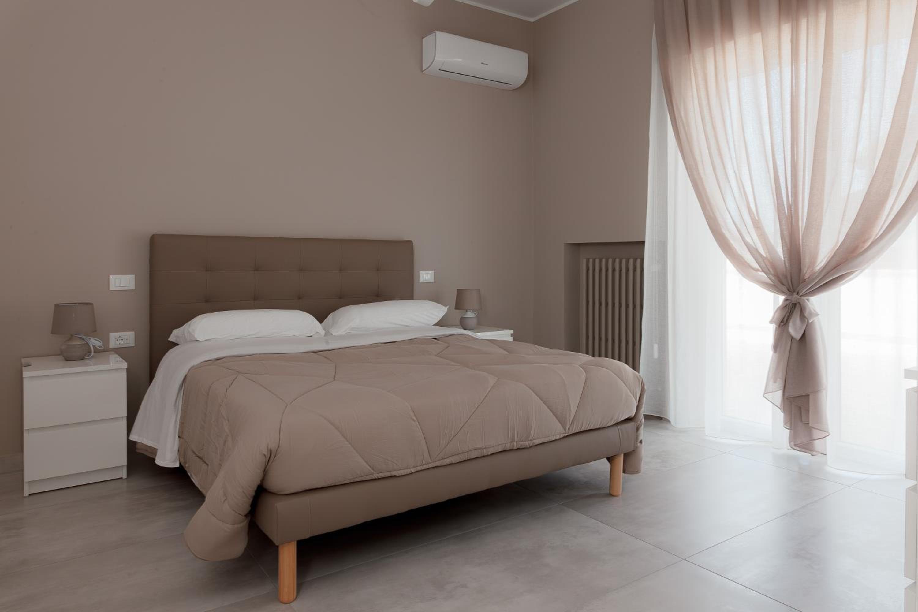 Double Room with Private Bathroom photo 1