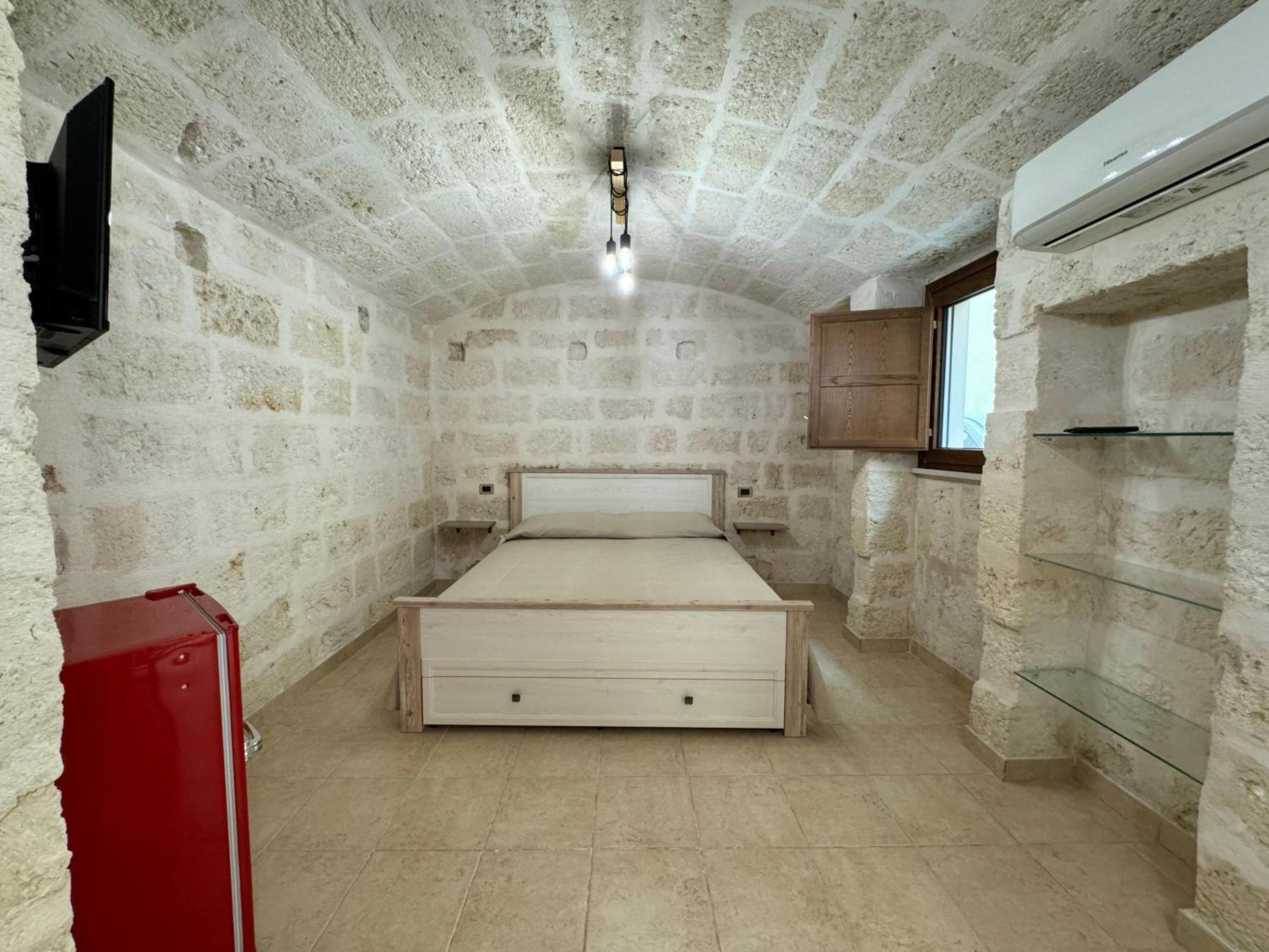 One-Bedroom House photo 1