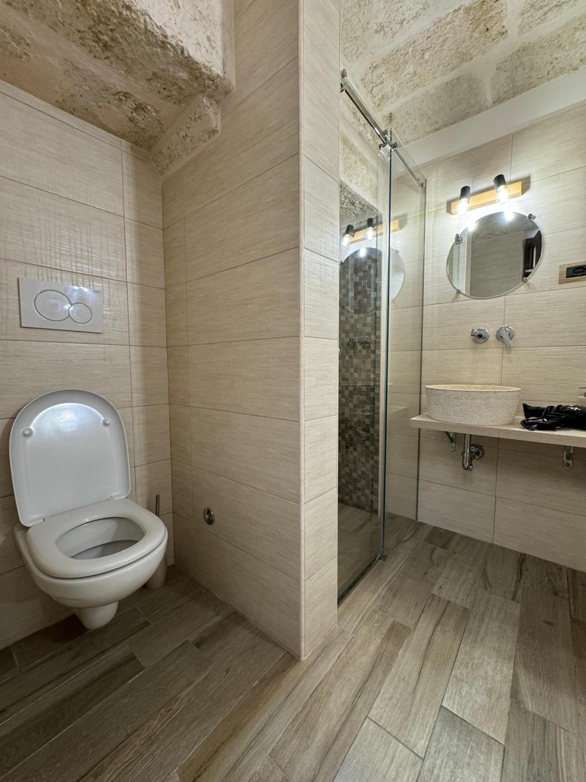 One-Bedroom House photo 2