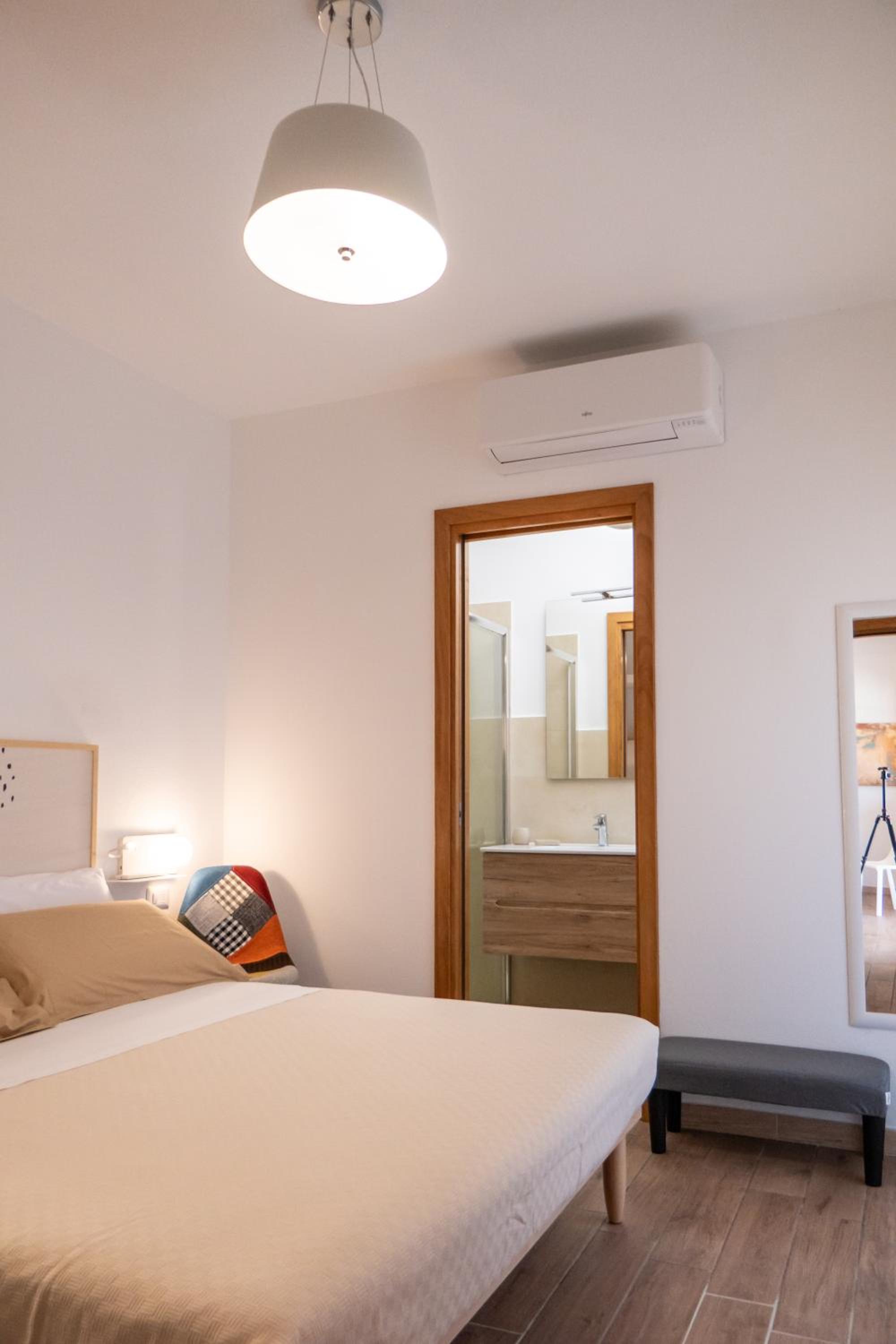 Double Room with Private Bathroom photo 1