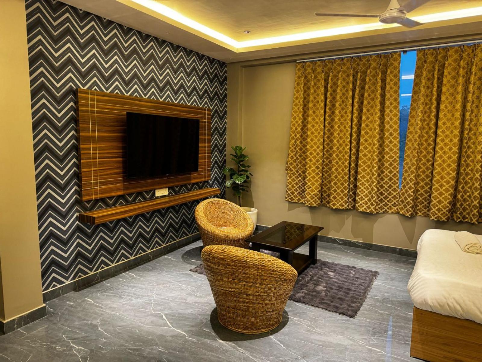 Suite With River View photo 3