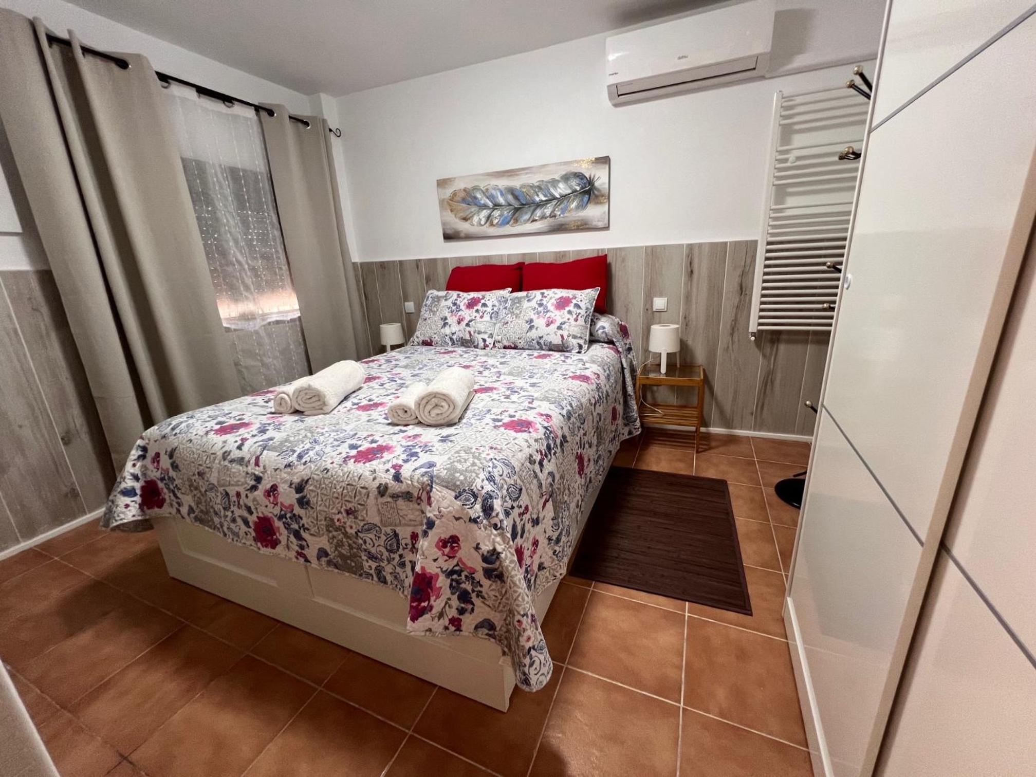 Bungalow Deluxe con Vista al Jardín.