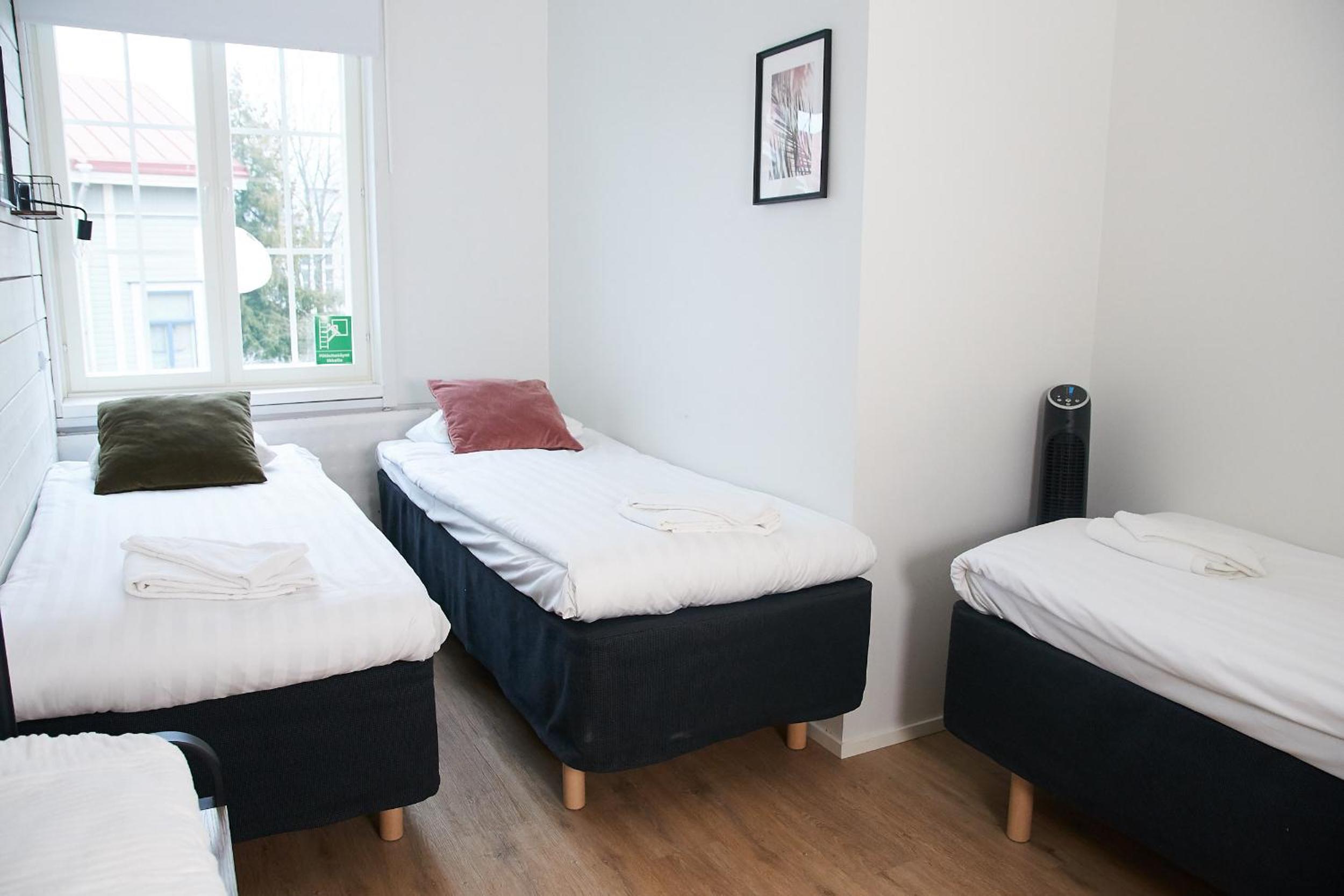 Triple Room with Shared Bathroom photo 2