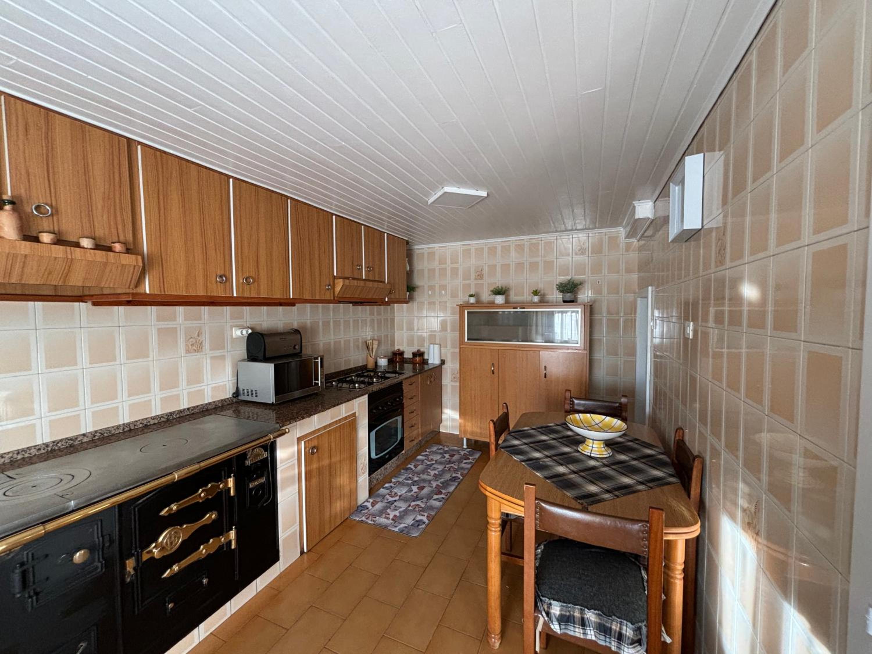 Four-Bedroom House photo 2
