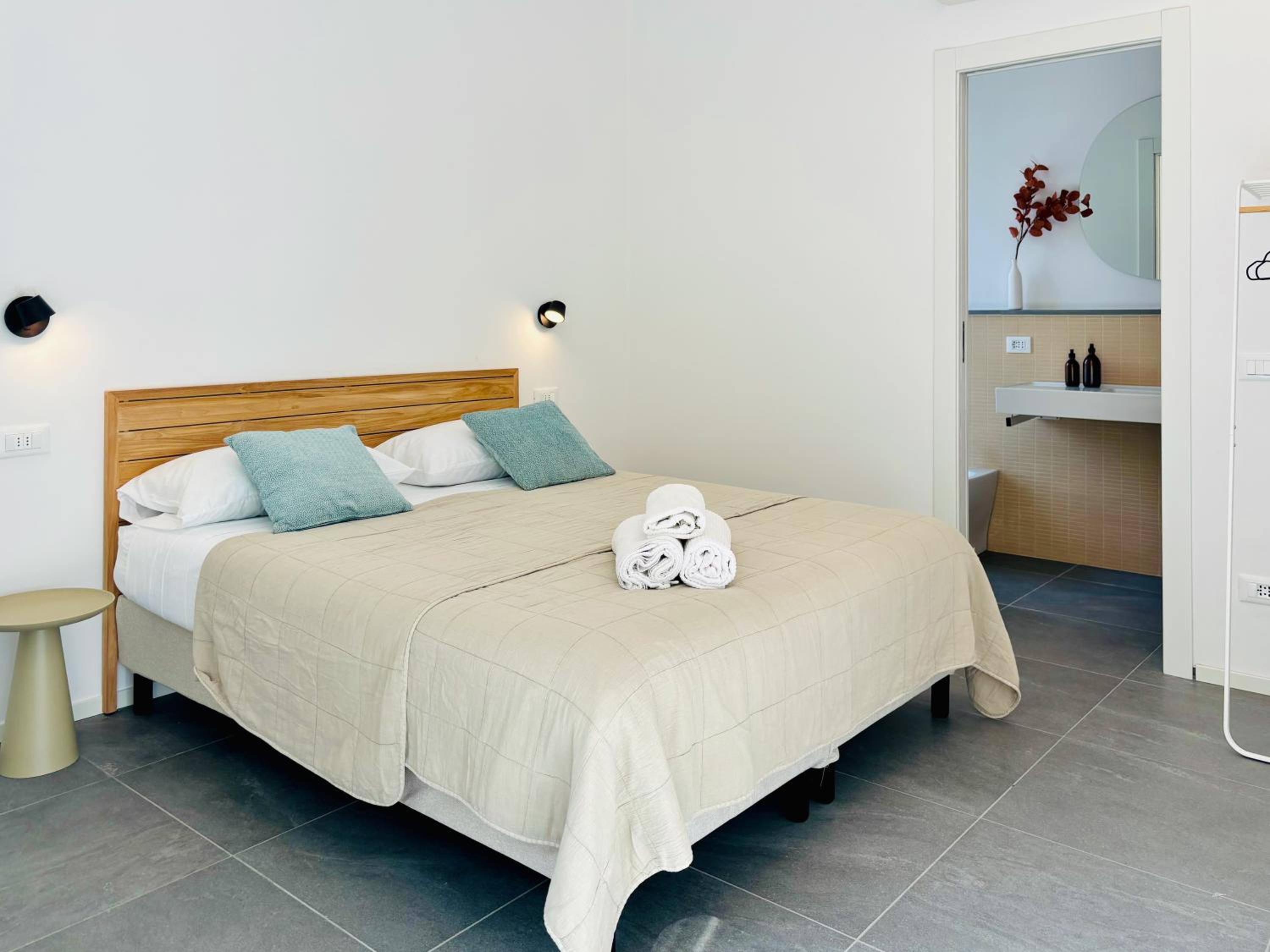 Deluxe Double or Twin Room with Mountain View photo 2