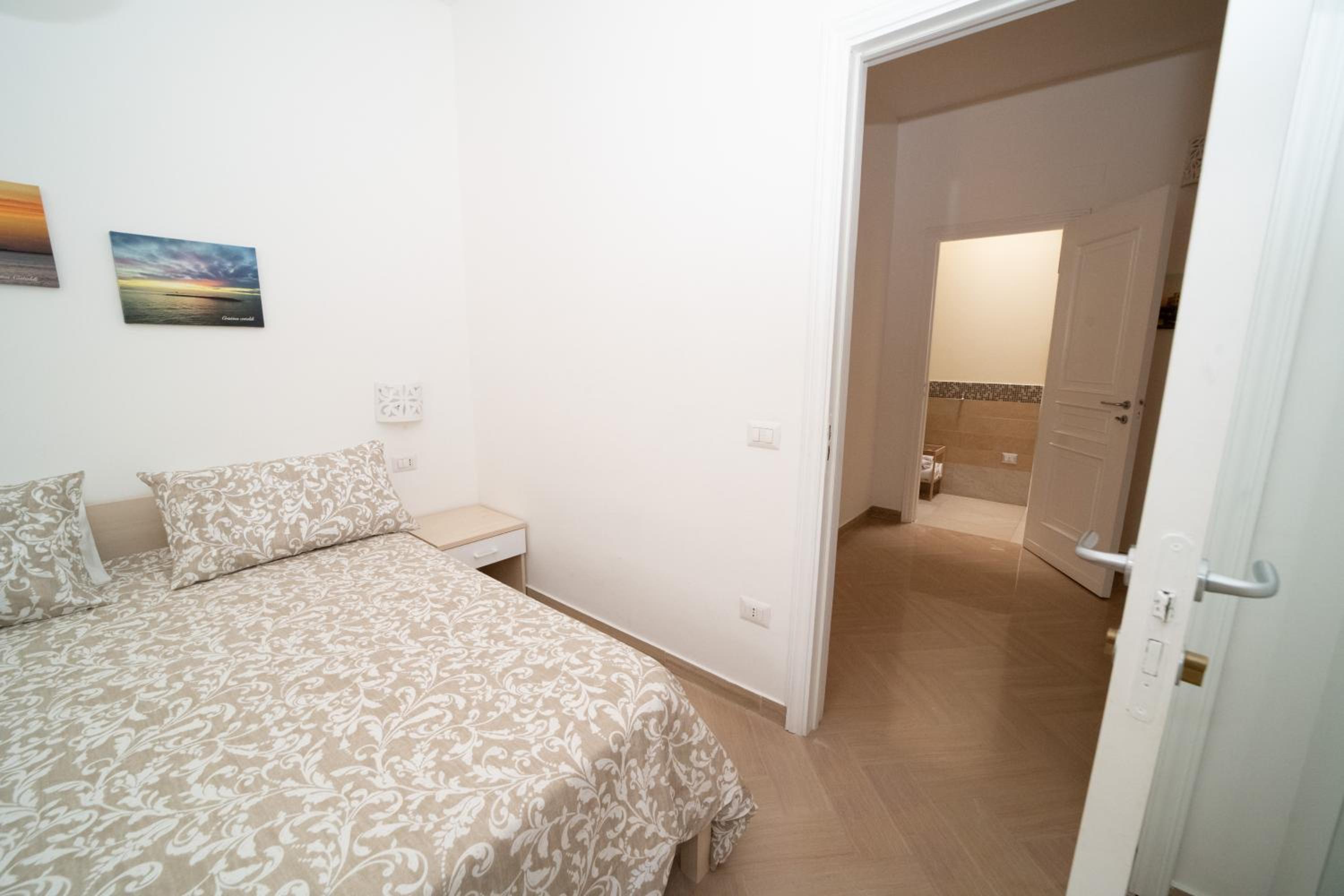 Double Room with Private External Bathroom photo 1