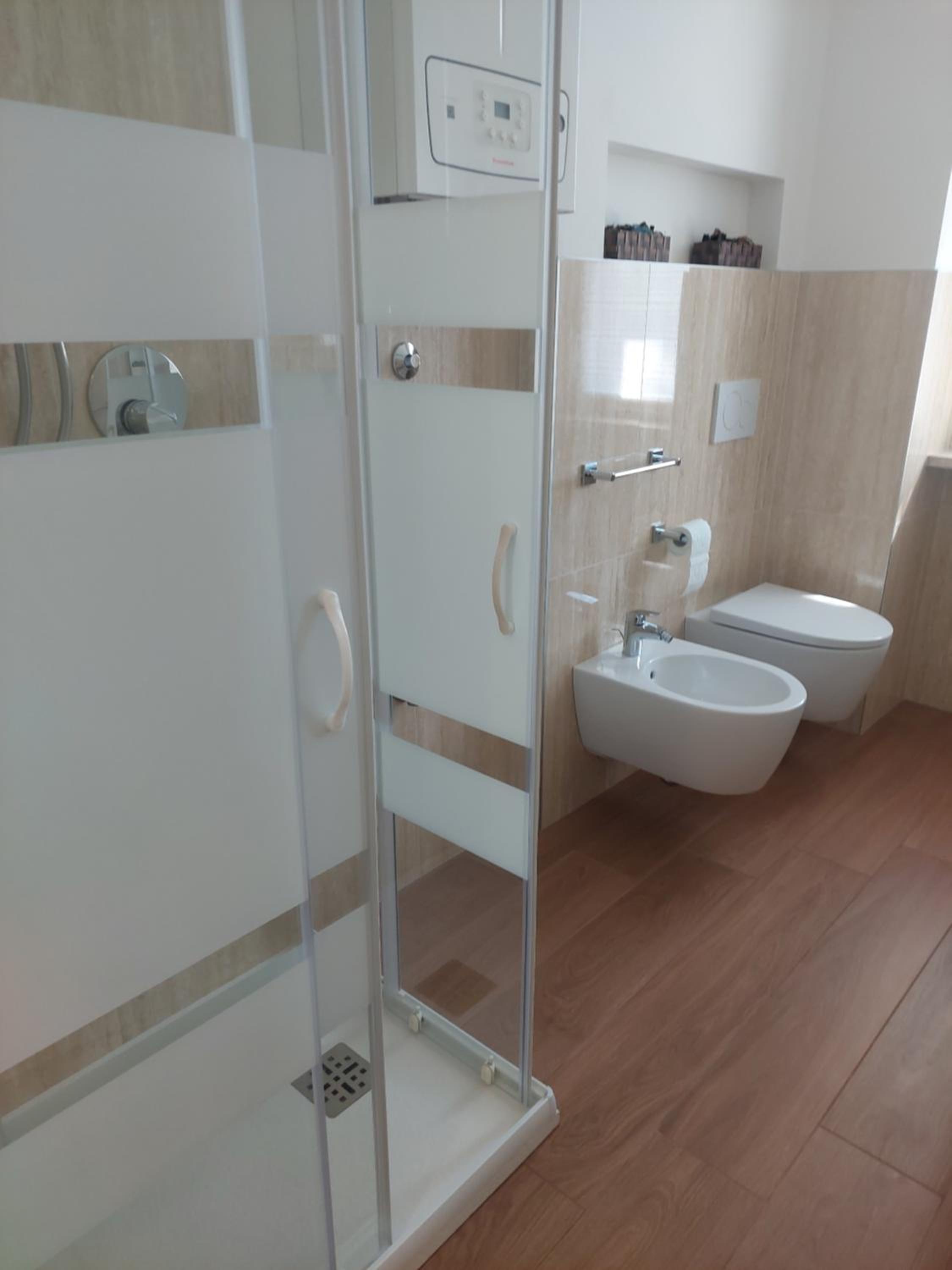 Two-Bedroom Apartment with Balcony photo 3