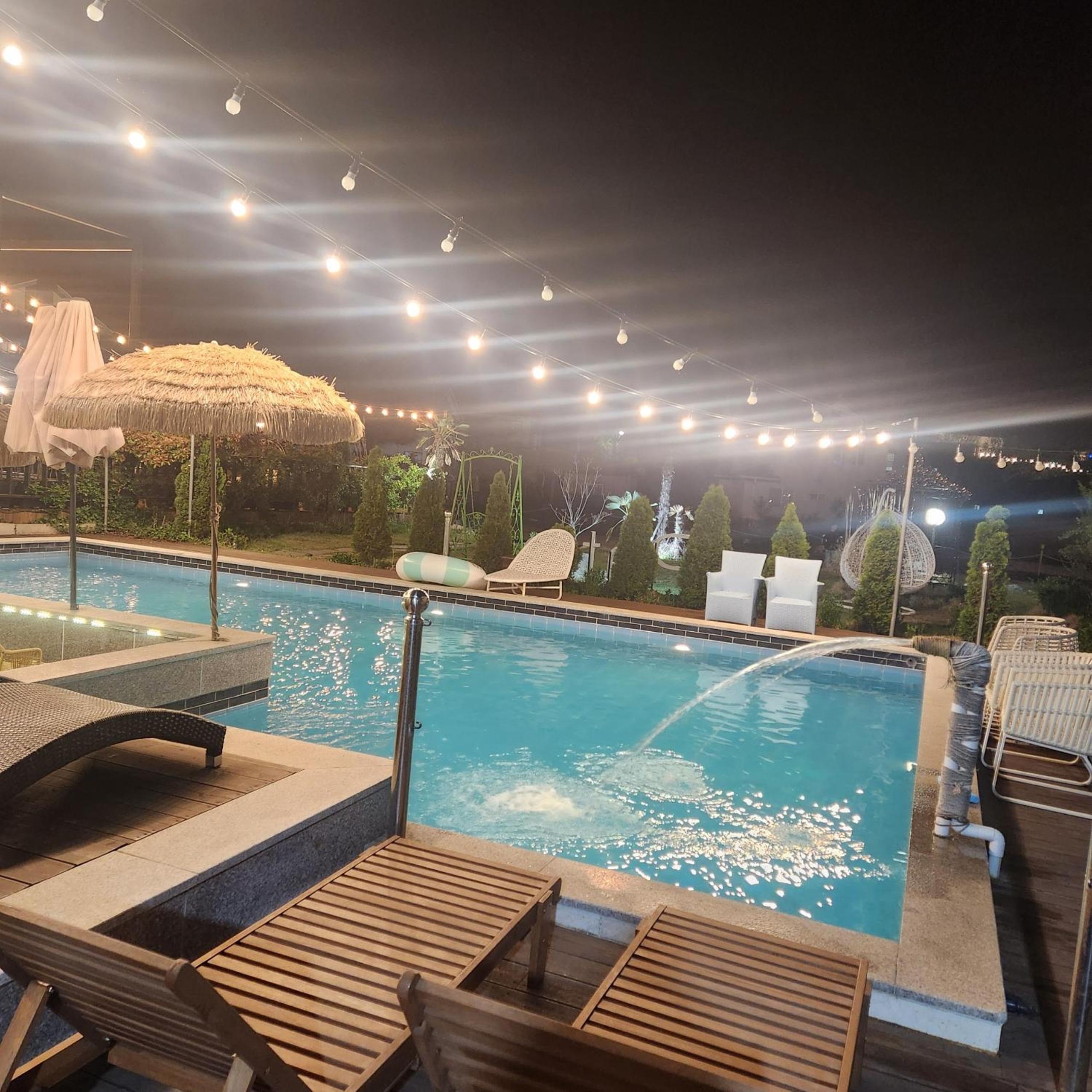Apartment with Pool View  - Photo 16