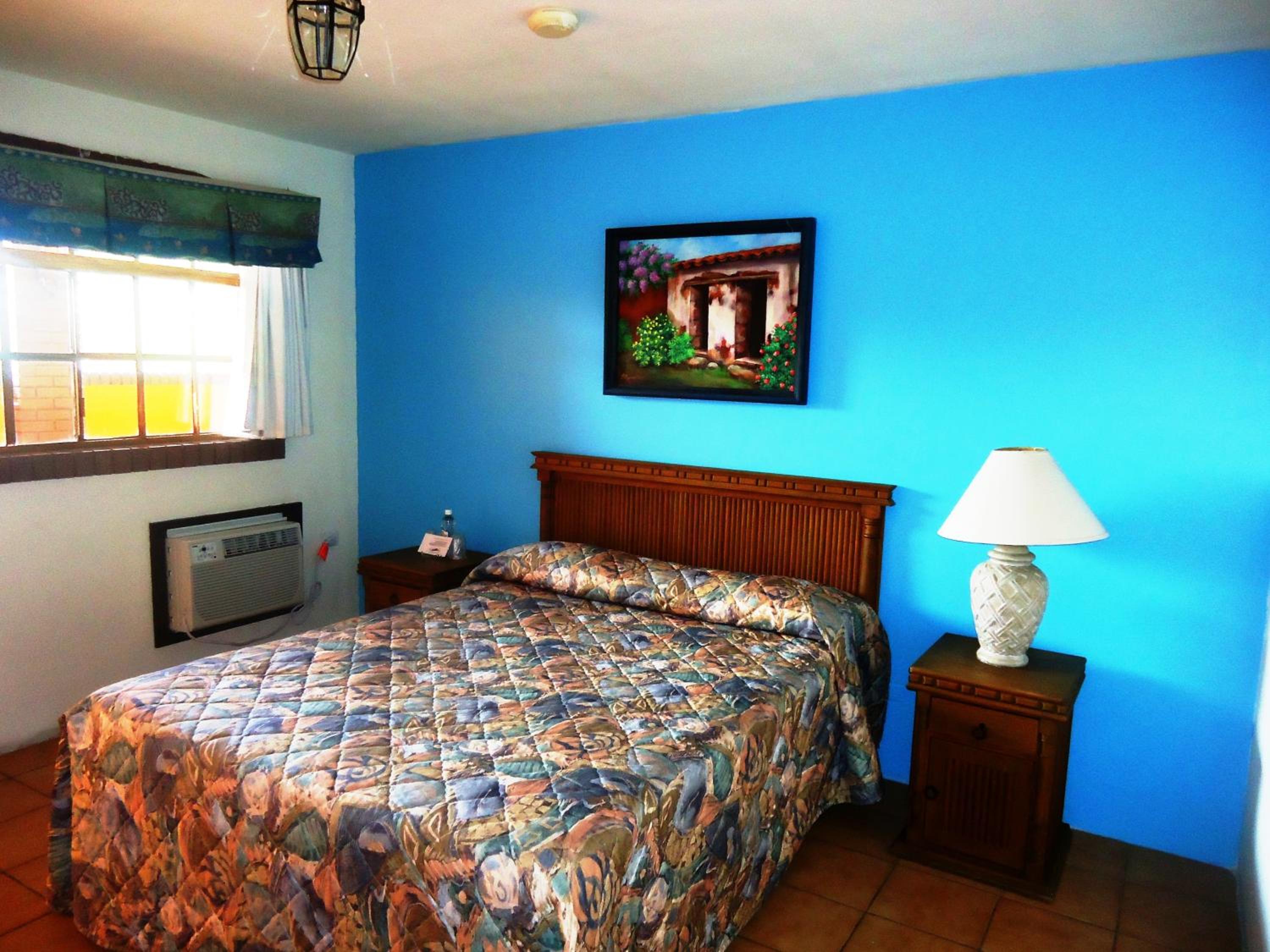 Queen Room - Photo 1